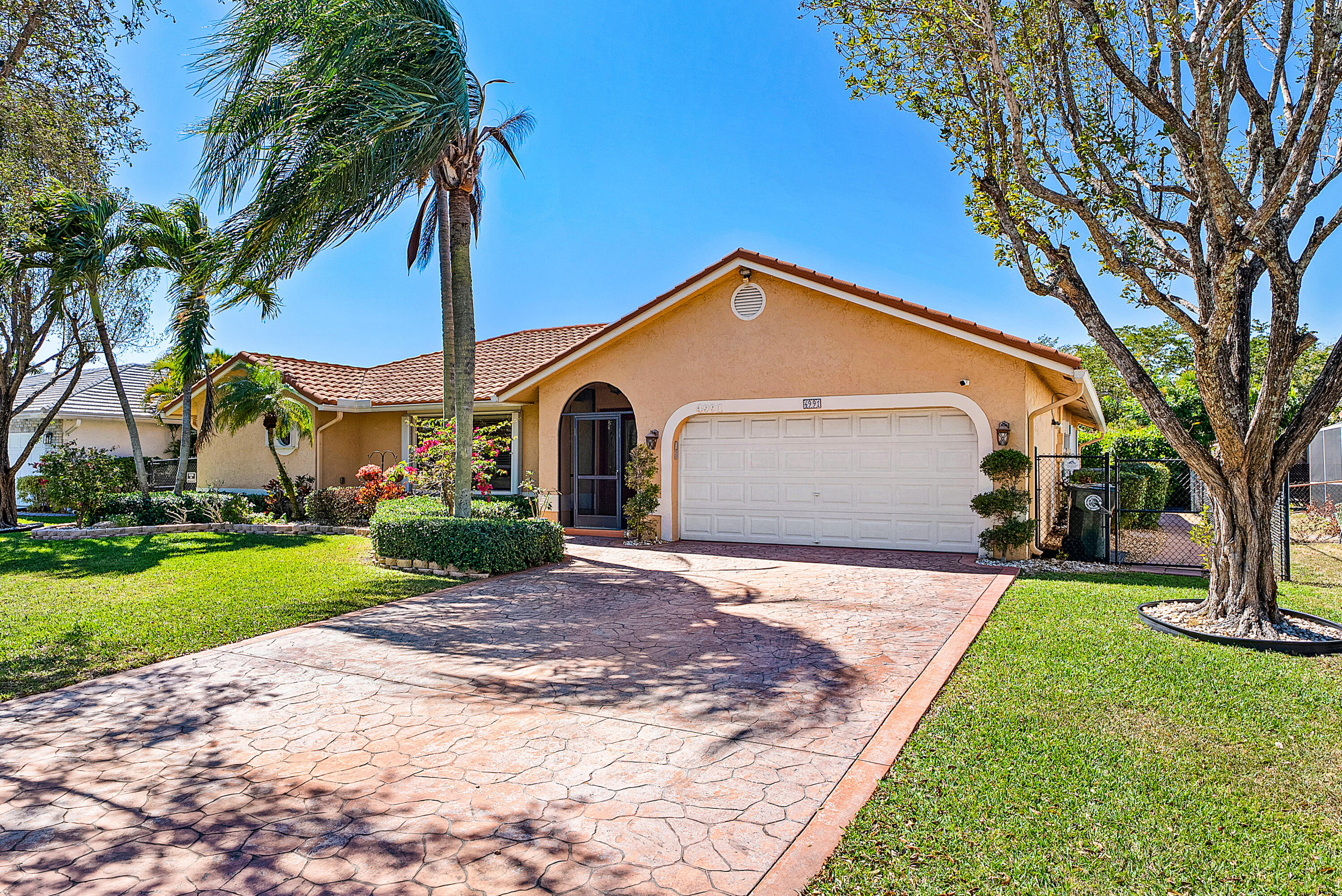 4991 NW 47th Avenue