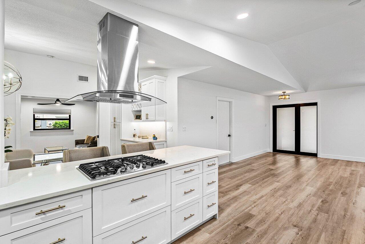 2425 NW 36th Street