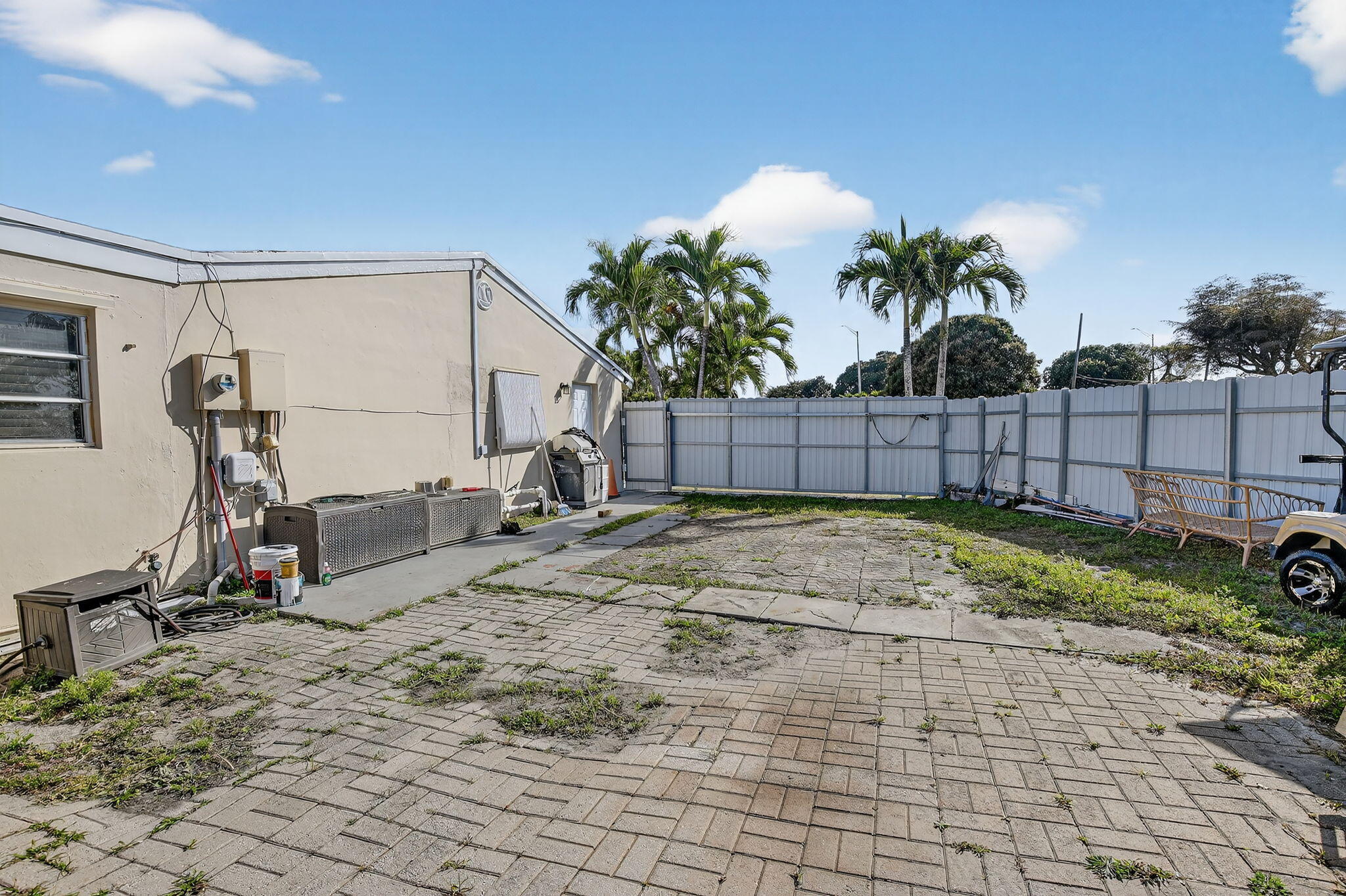 6721 SW 28th Court