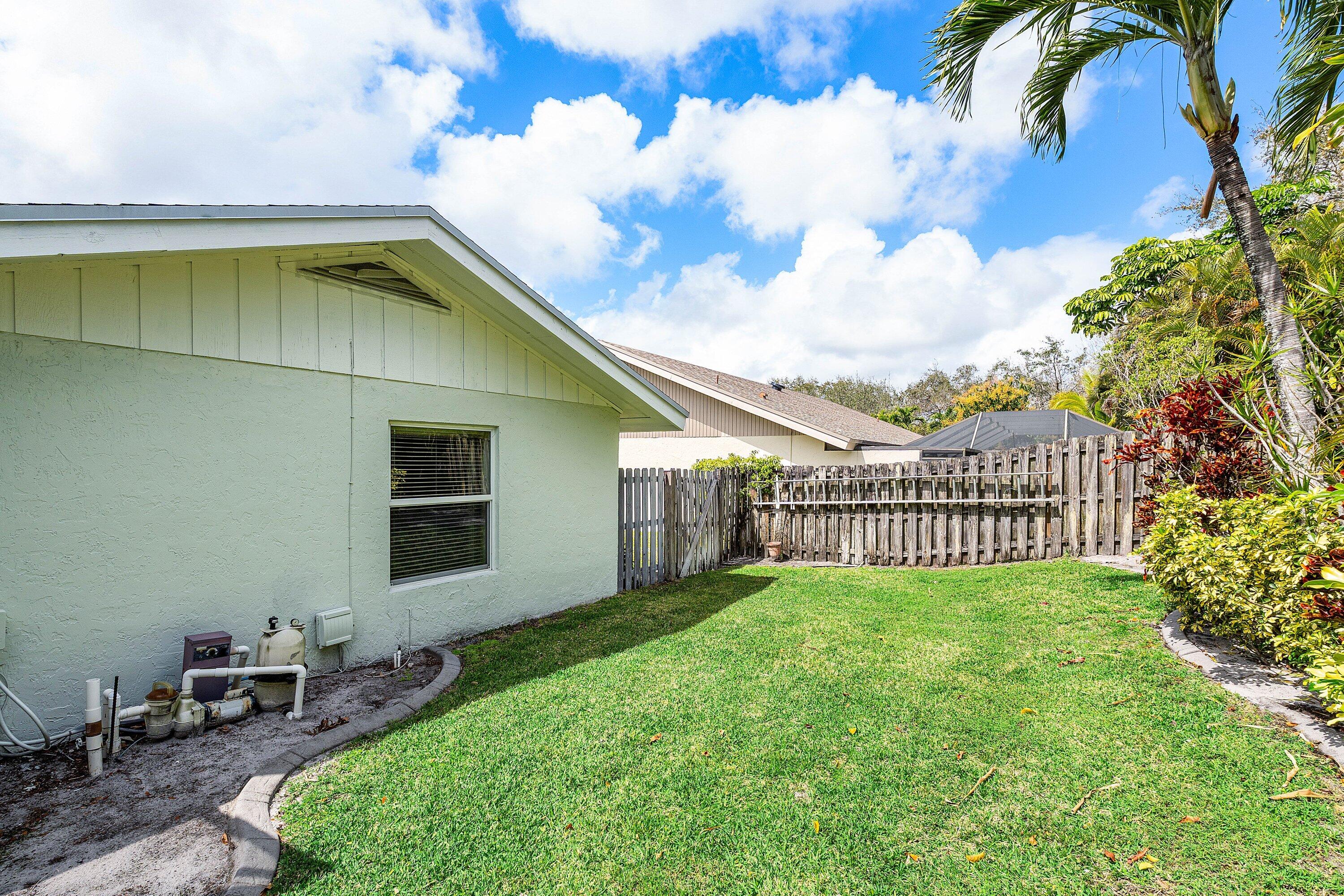 3068 NW 25th Way