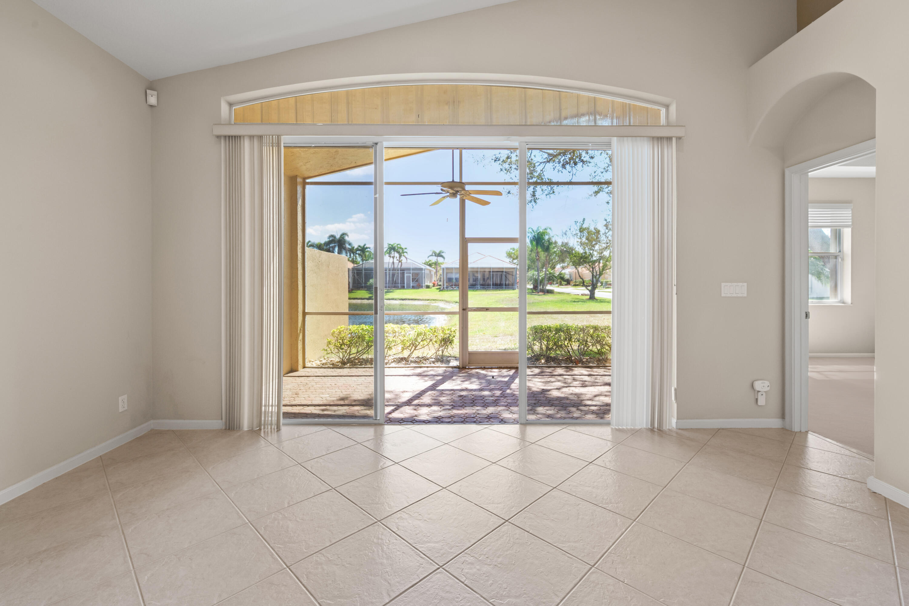 7086 Del Corso Lane