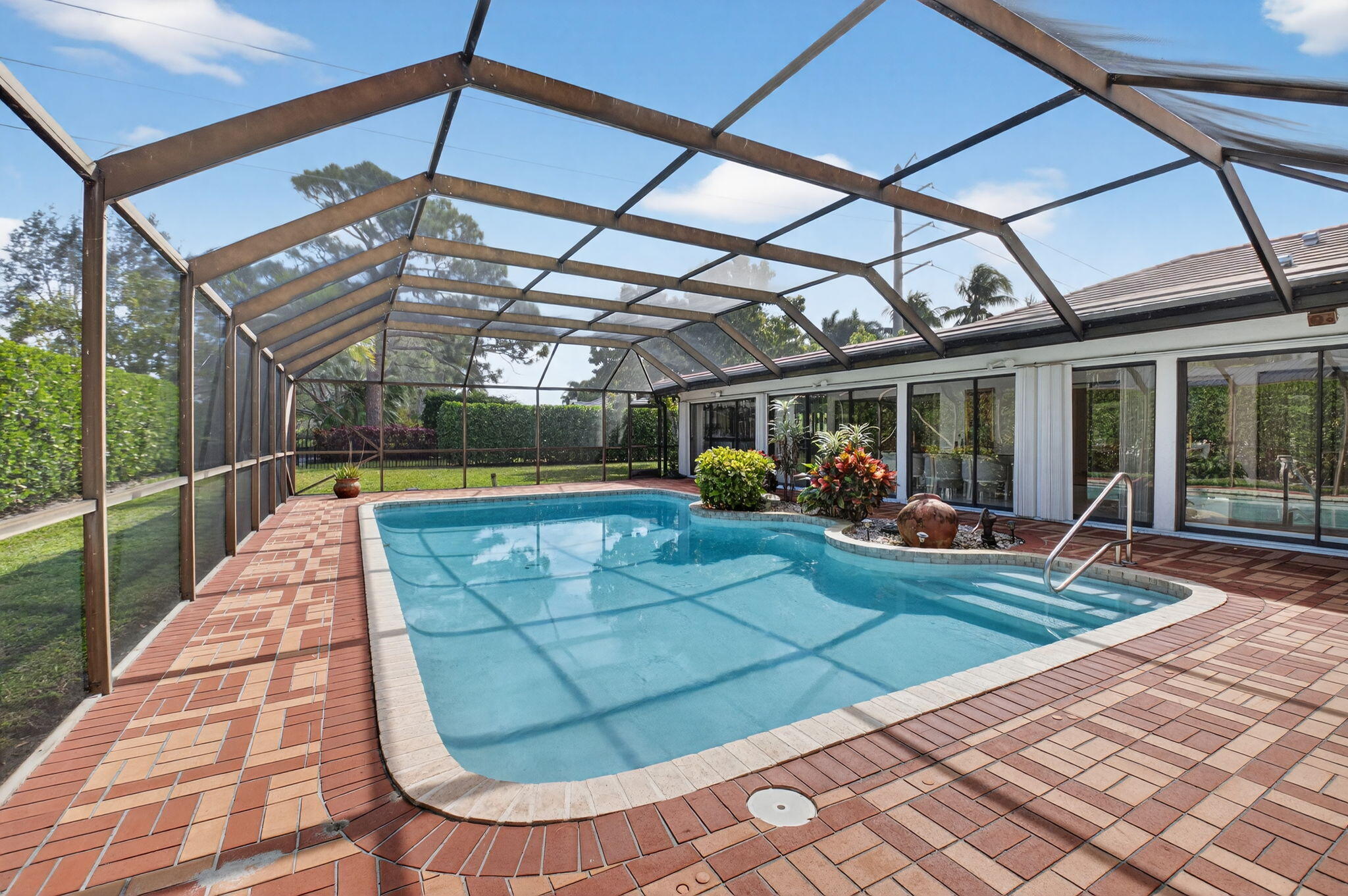 2101 NW 25th Street