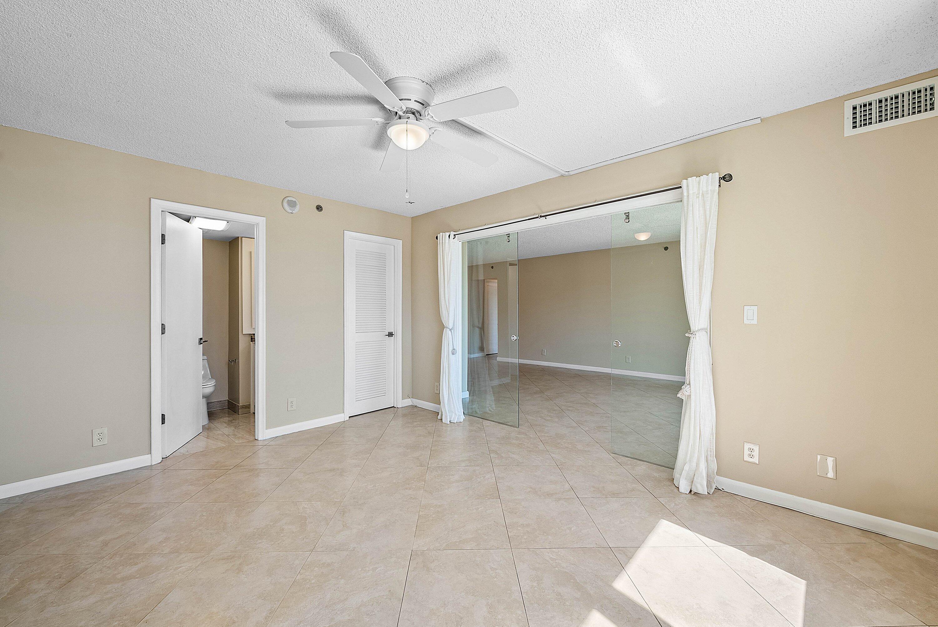 3301 S Ocean Boulevard 207