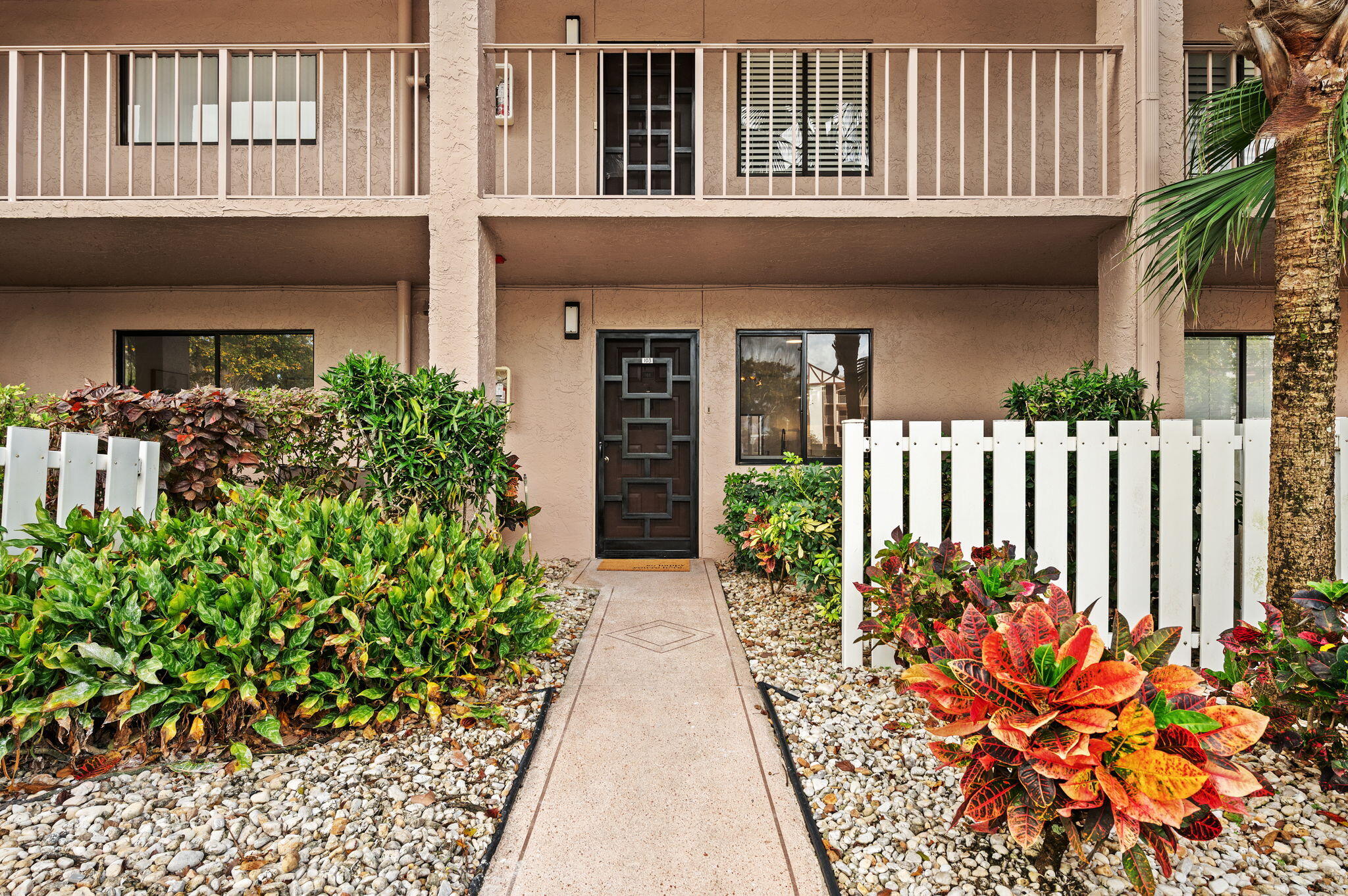 7280 Amberly Lane 103