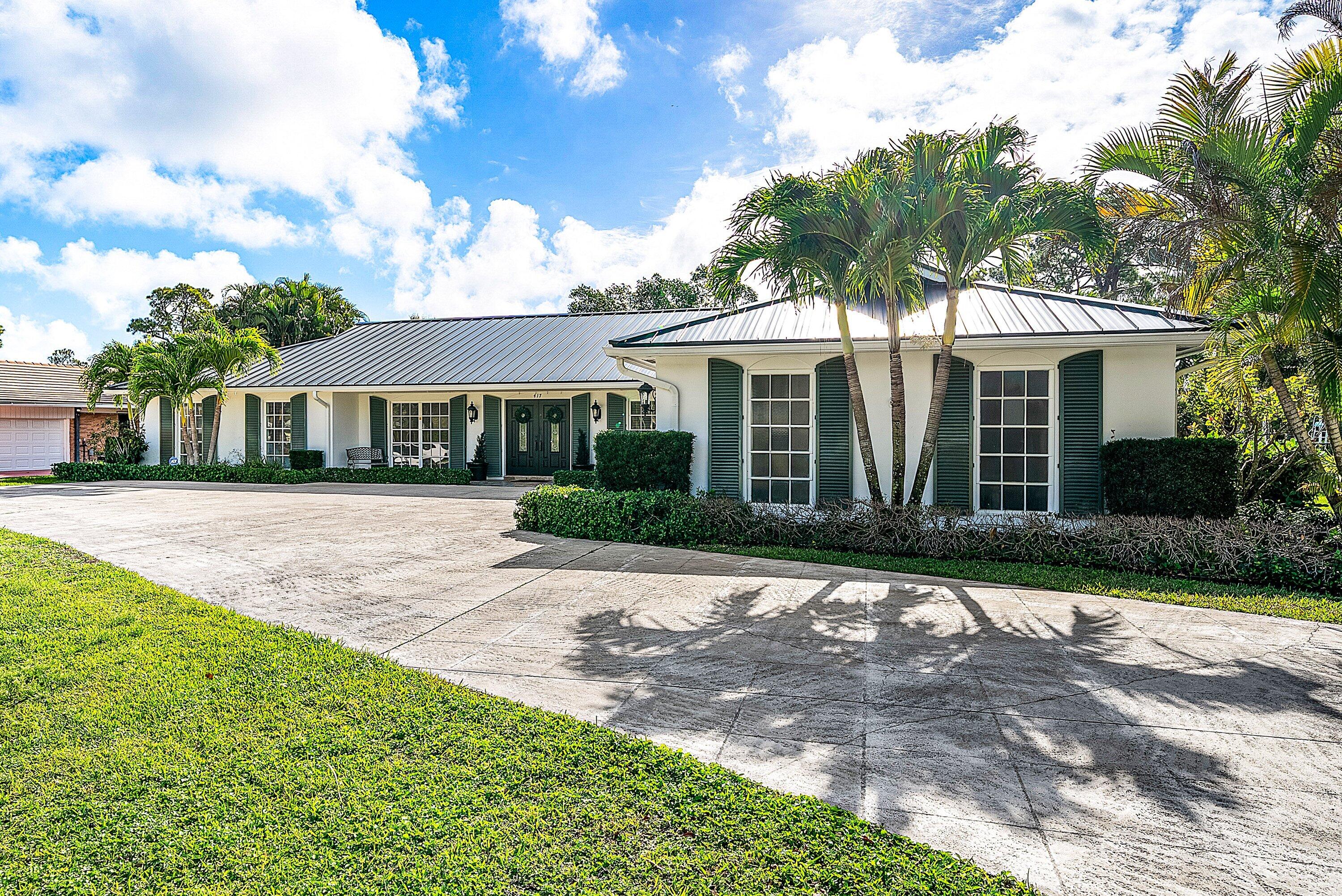 417 N Country Club Drive