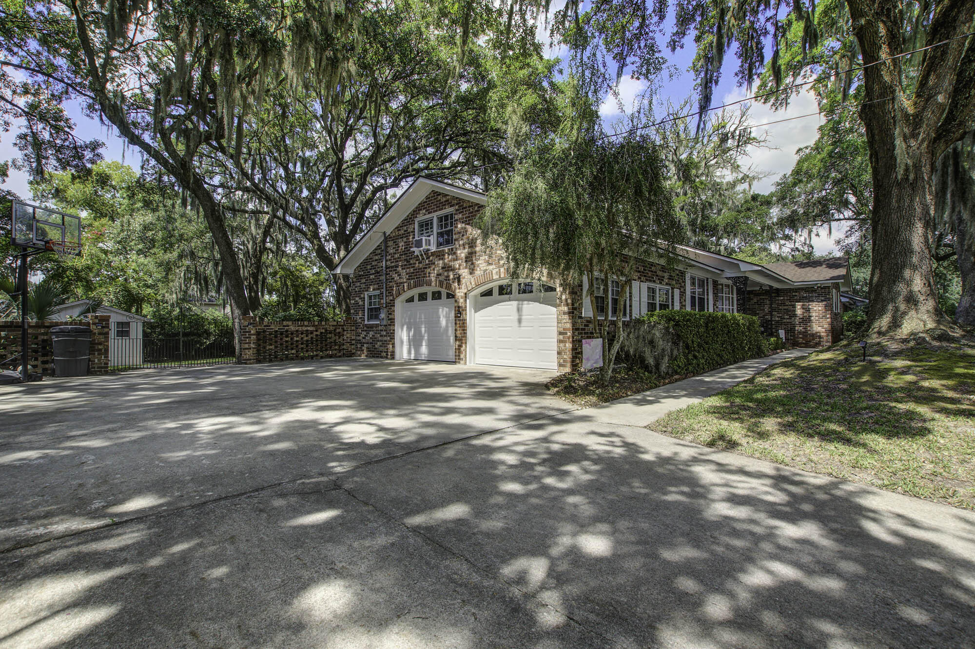 4342 Bream Rd Road