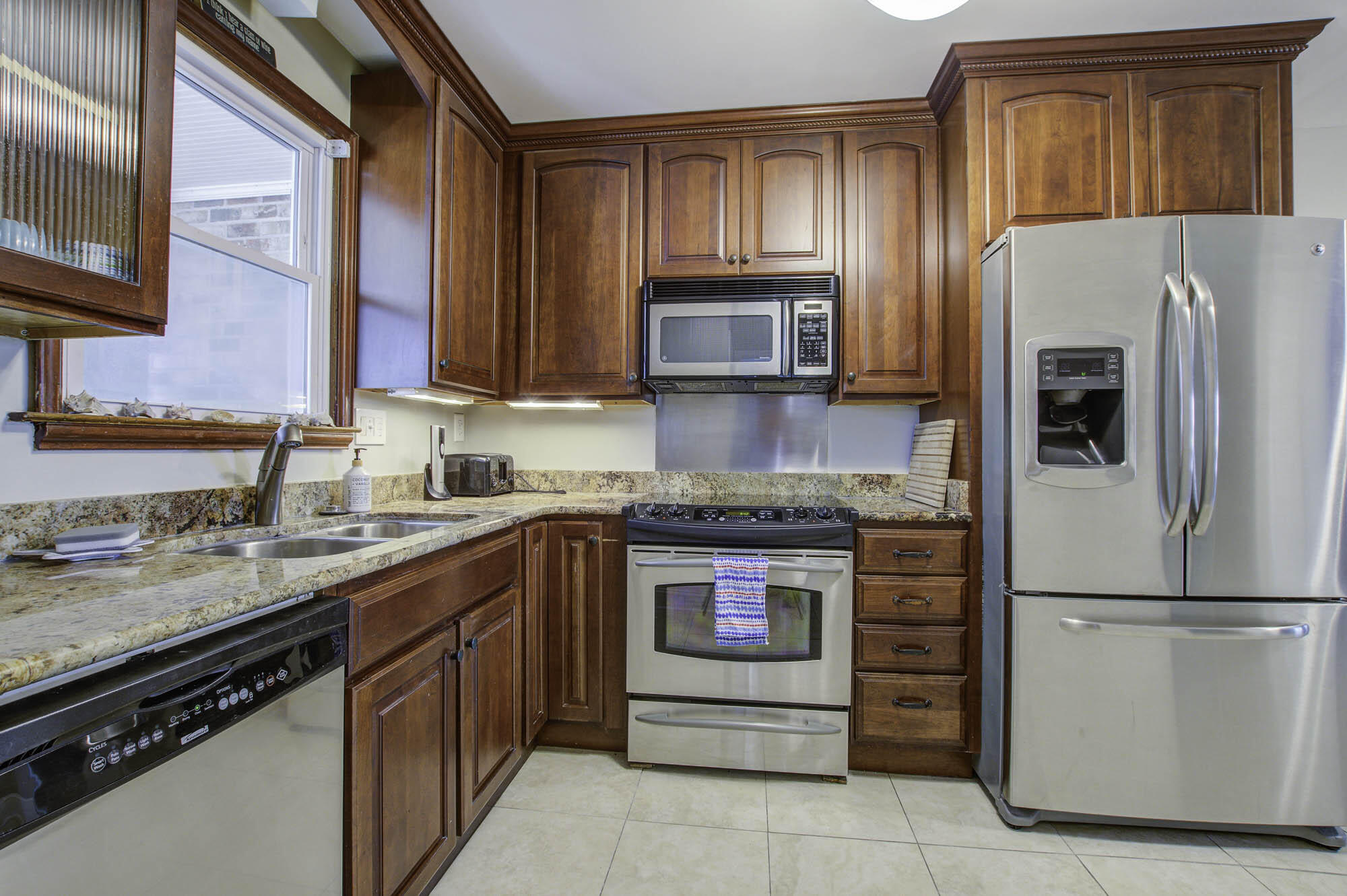5559 W Shirley Drive