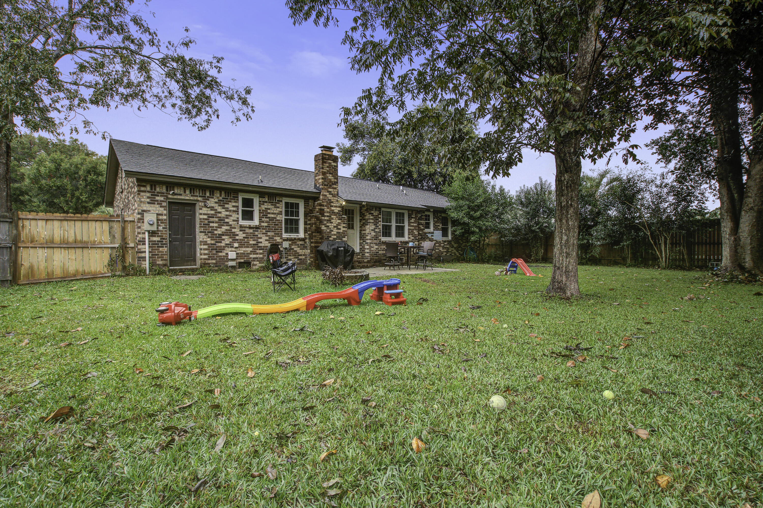 1155 Shoreside Way