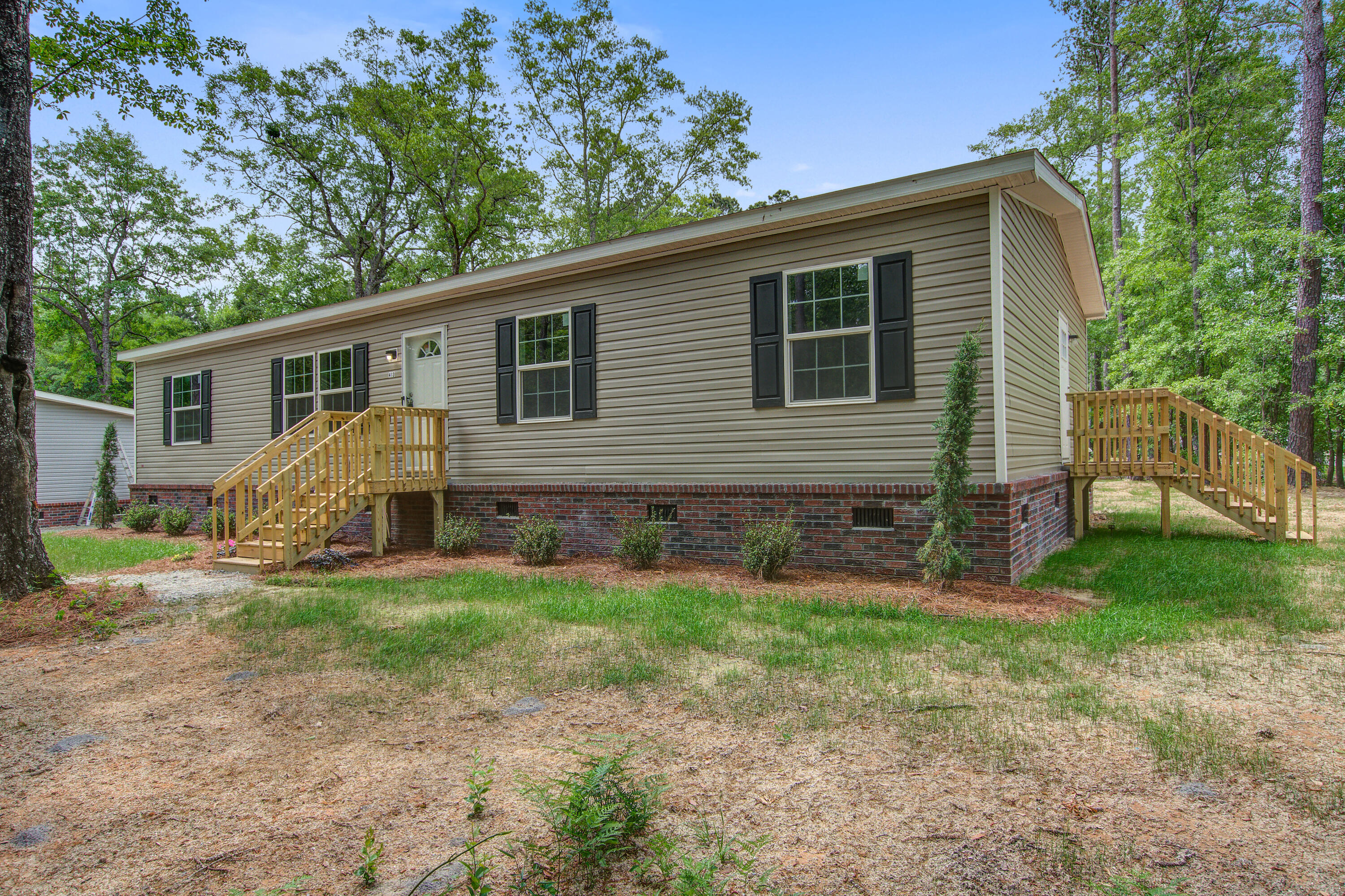 413 Peacock Lane