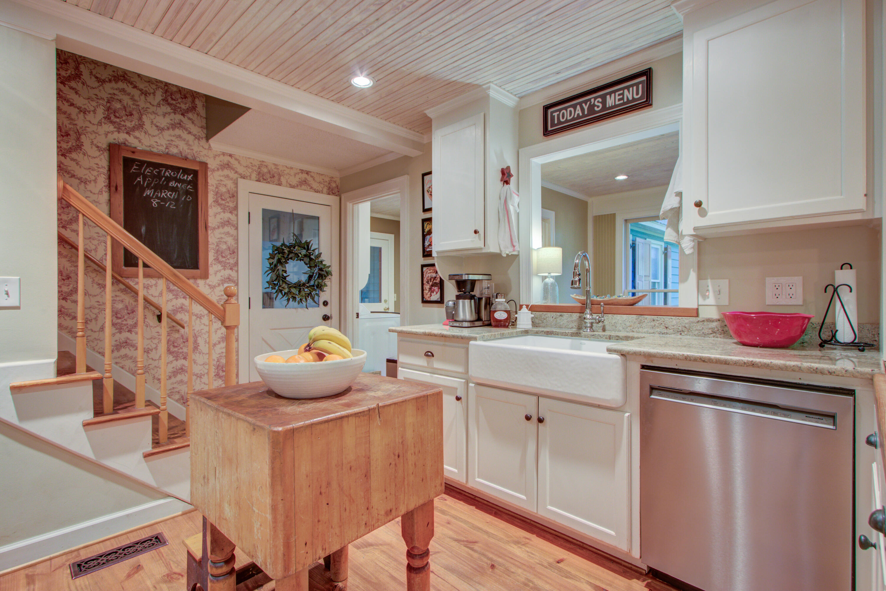1417 Pine Island View