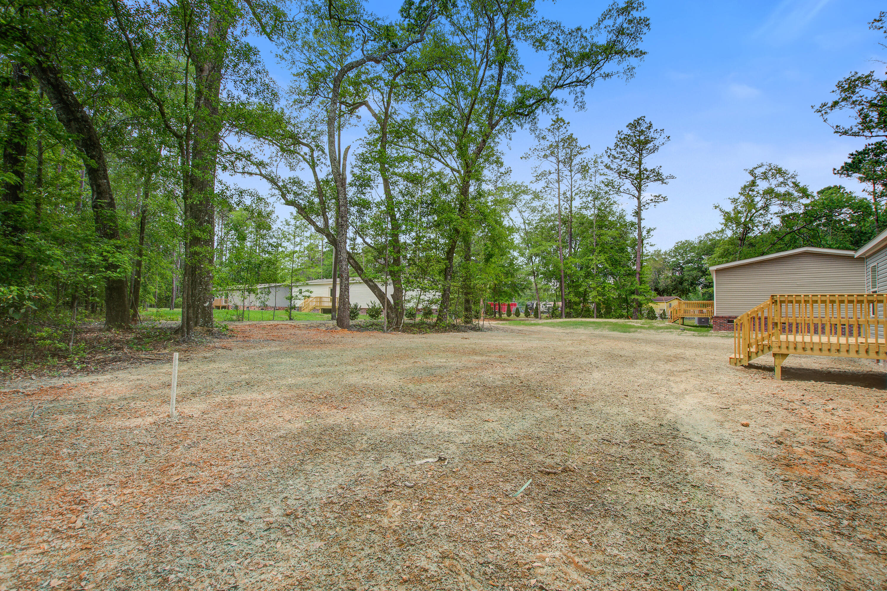 409 Peacock Lane