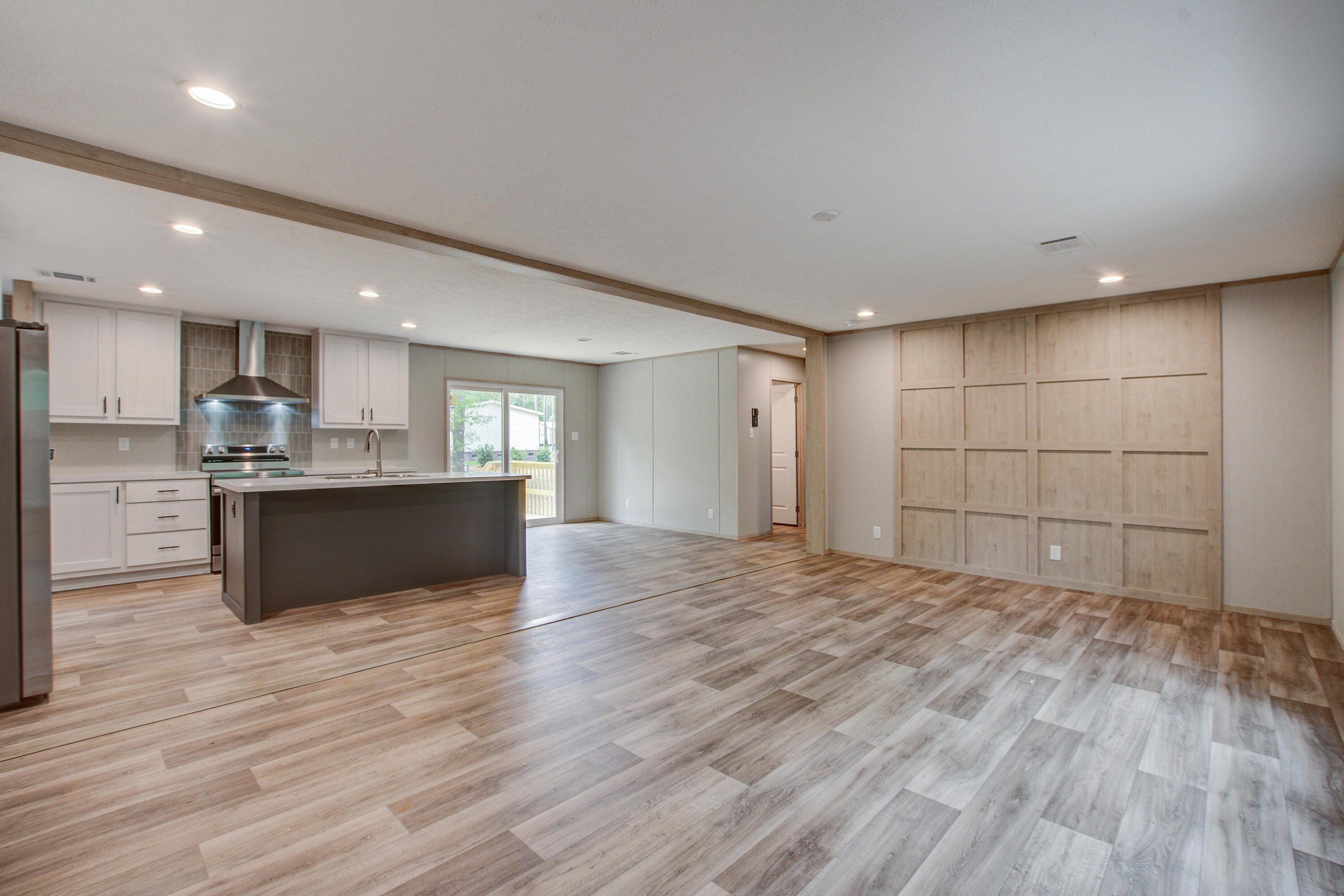 409 Peacock Lane