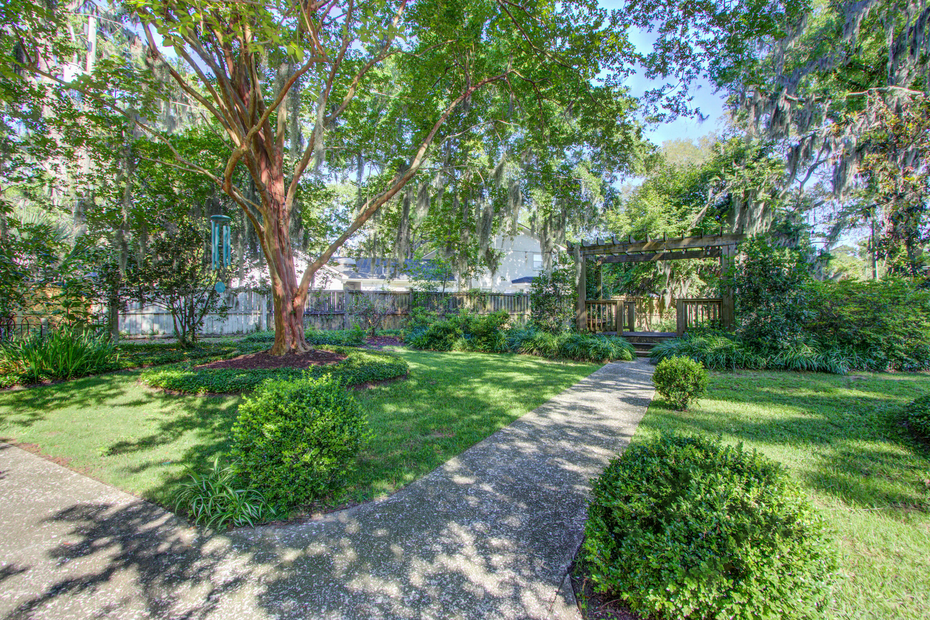 1081 Groves Manor Court