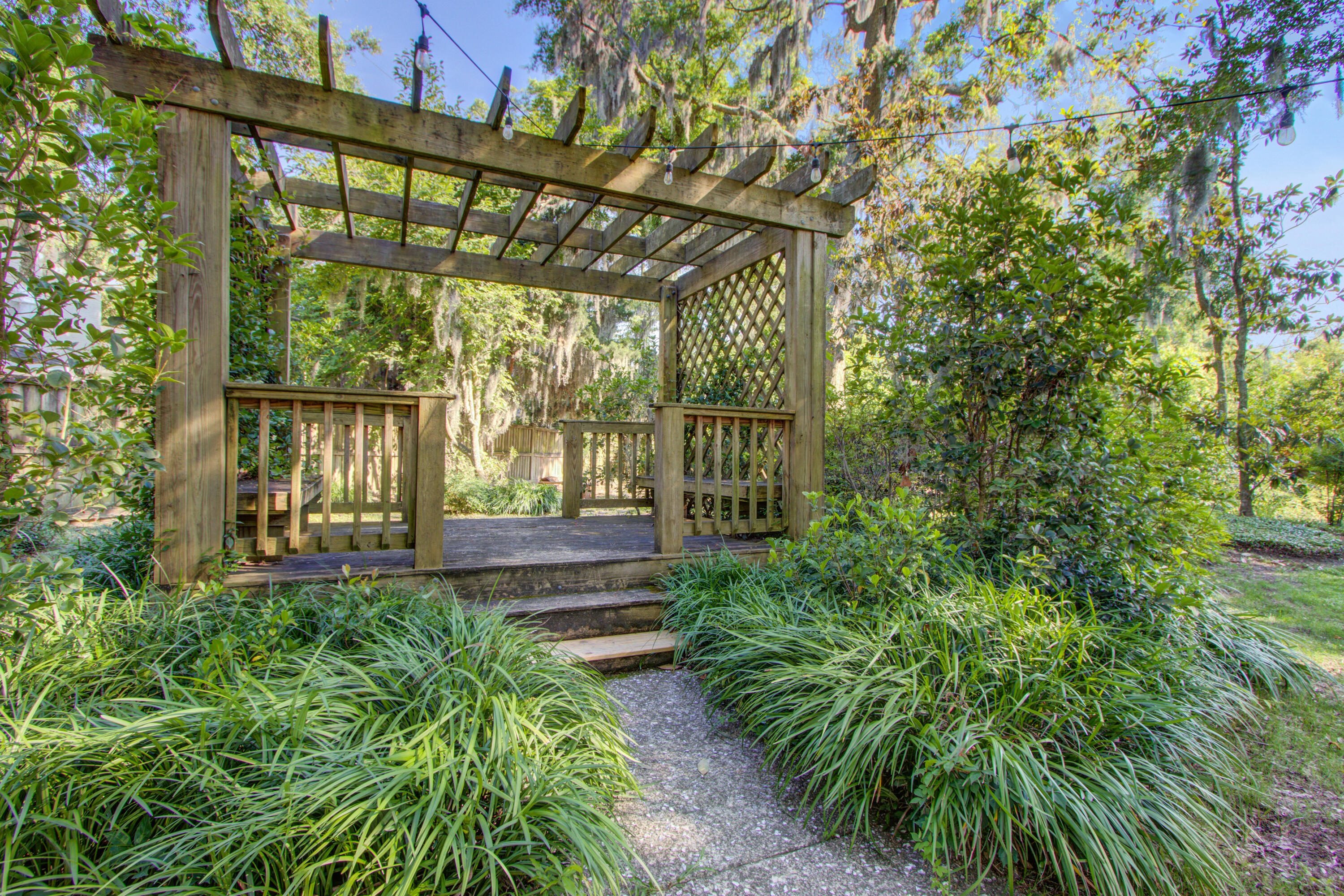 1081 Groves Manor Court