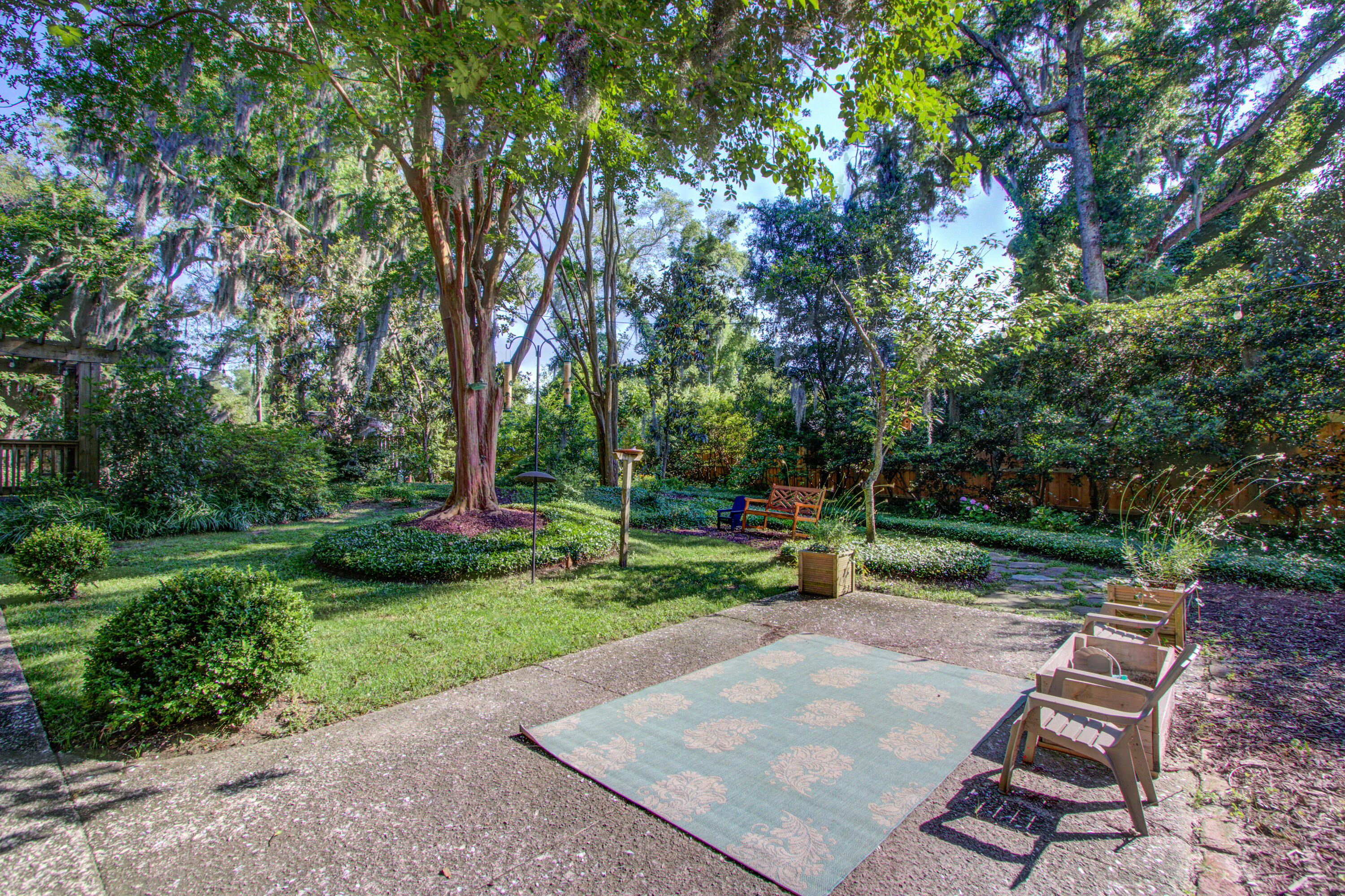 1081 Groves Manor Court