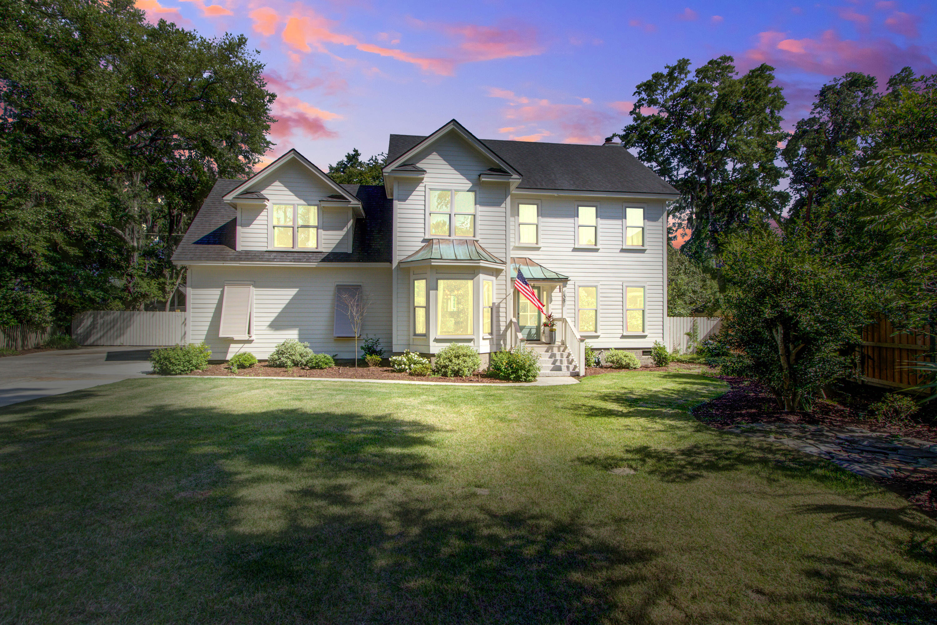 1081 Groves Manor Court