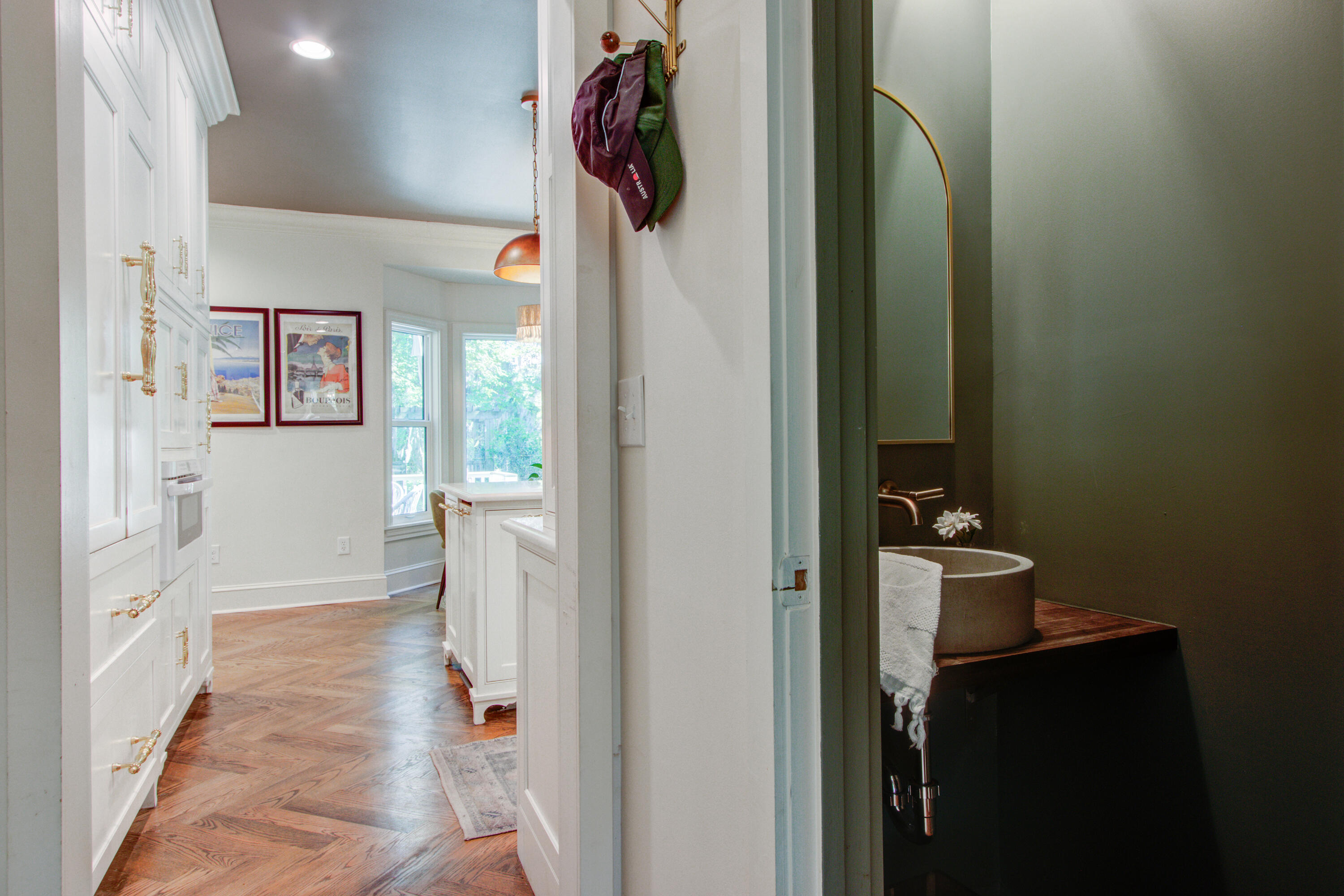 1081 Groves Manor Court