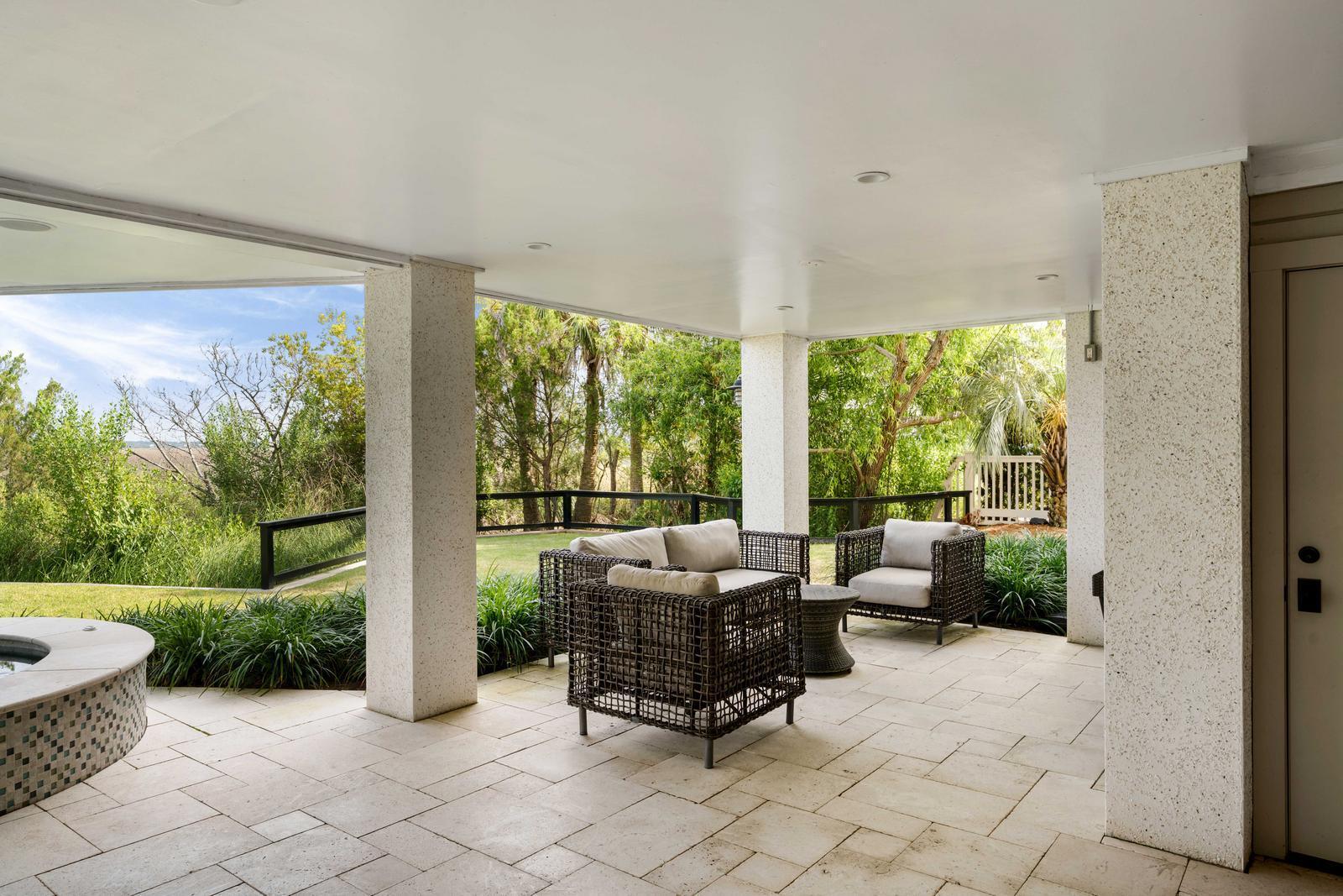 2618 Raven Drive