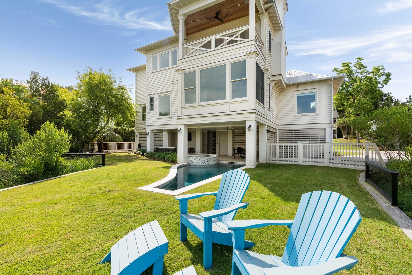 2618 Raven Drive