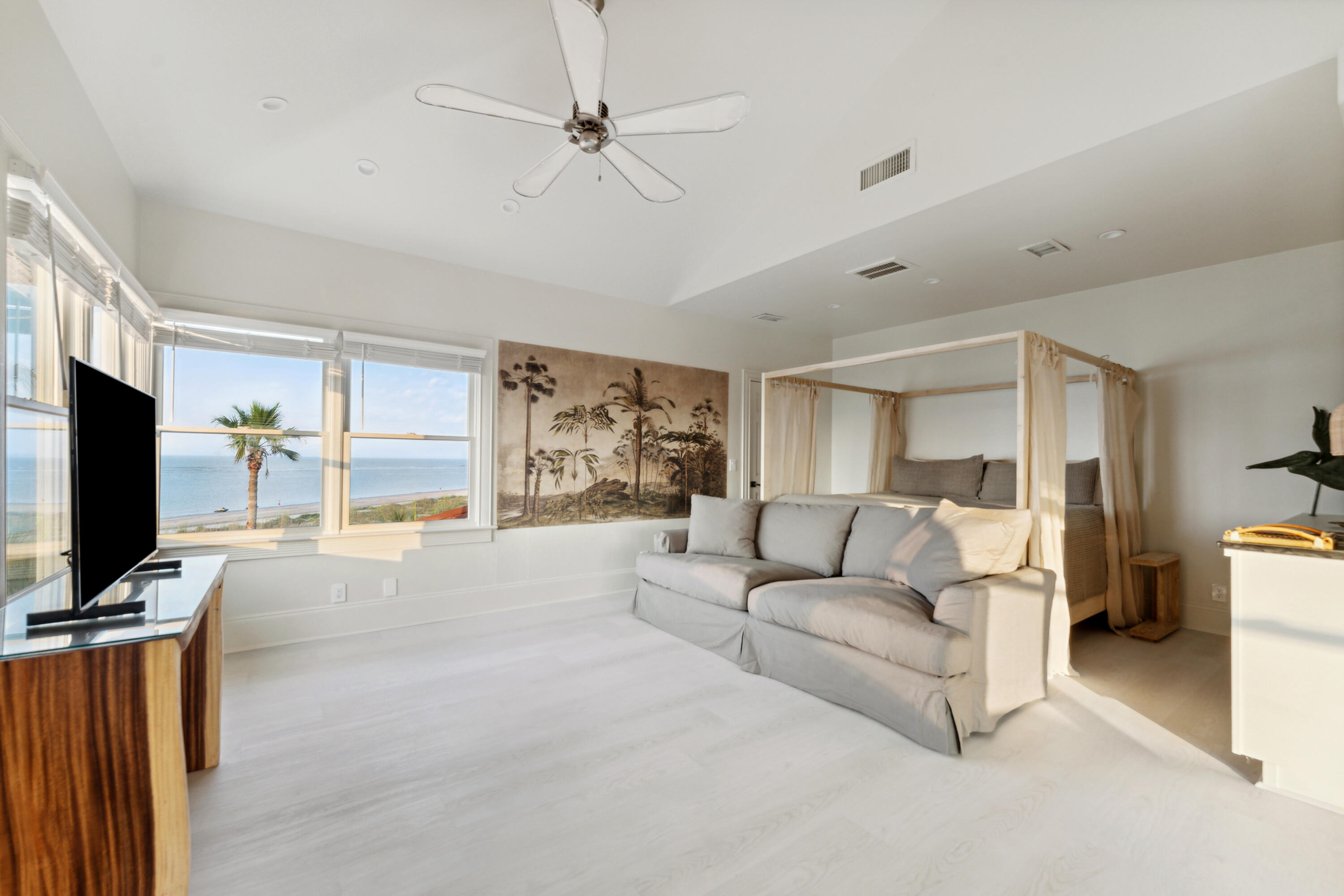 61 Ocean Point Drive