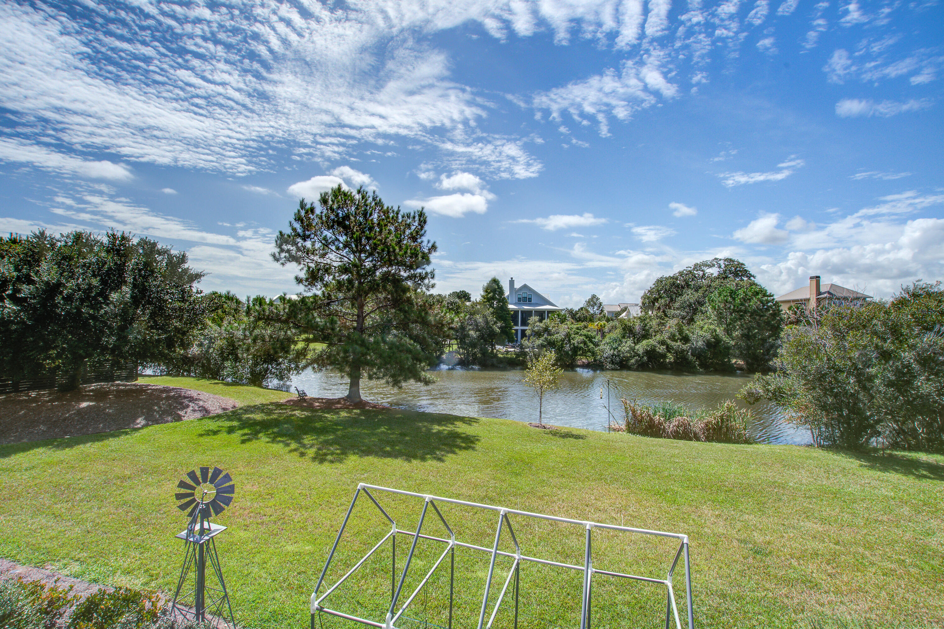 1507 Bower Lane