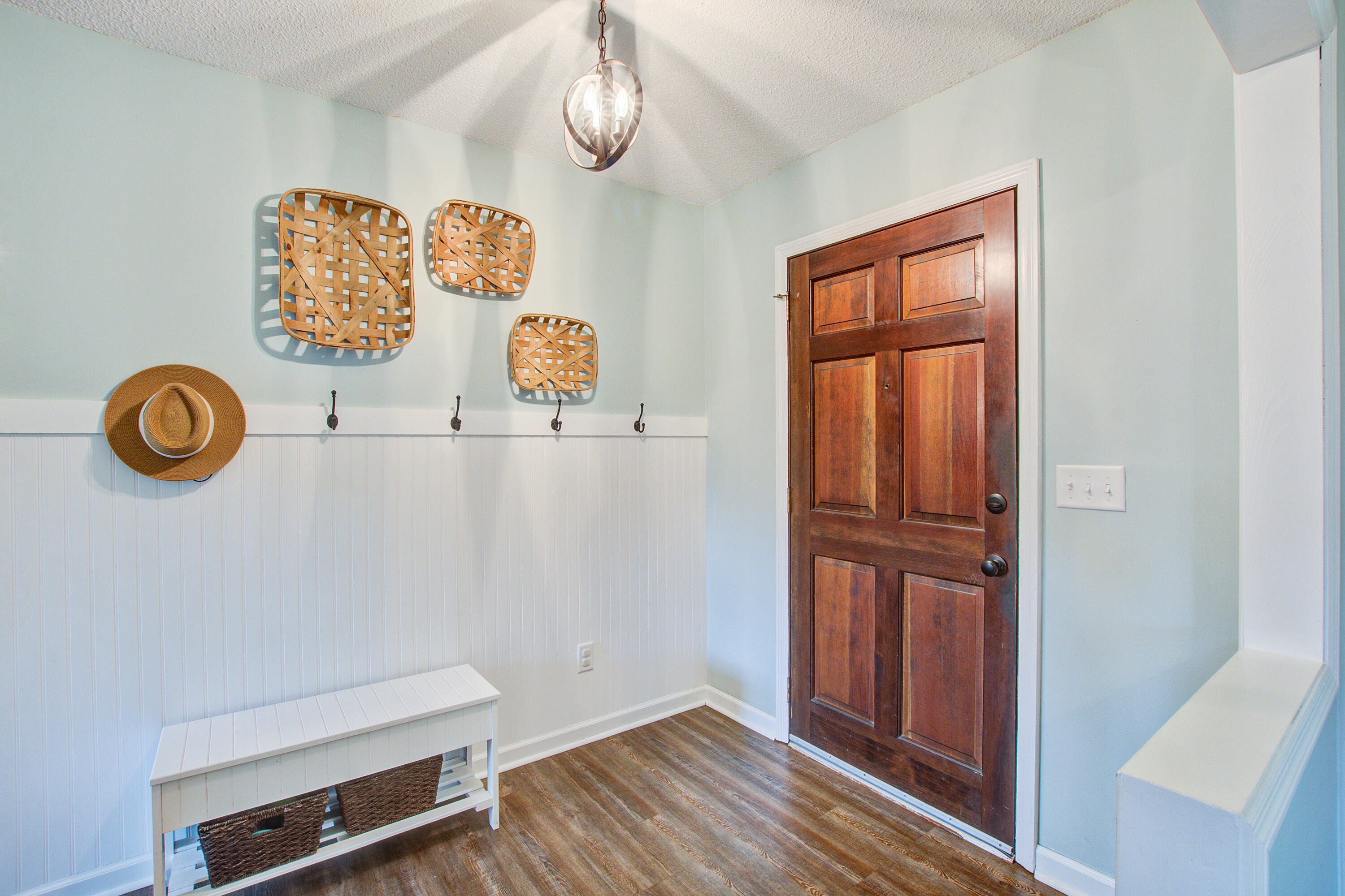 2115 Hunter Creek Drive