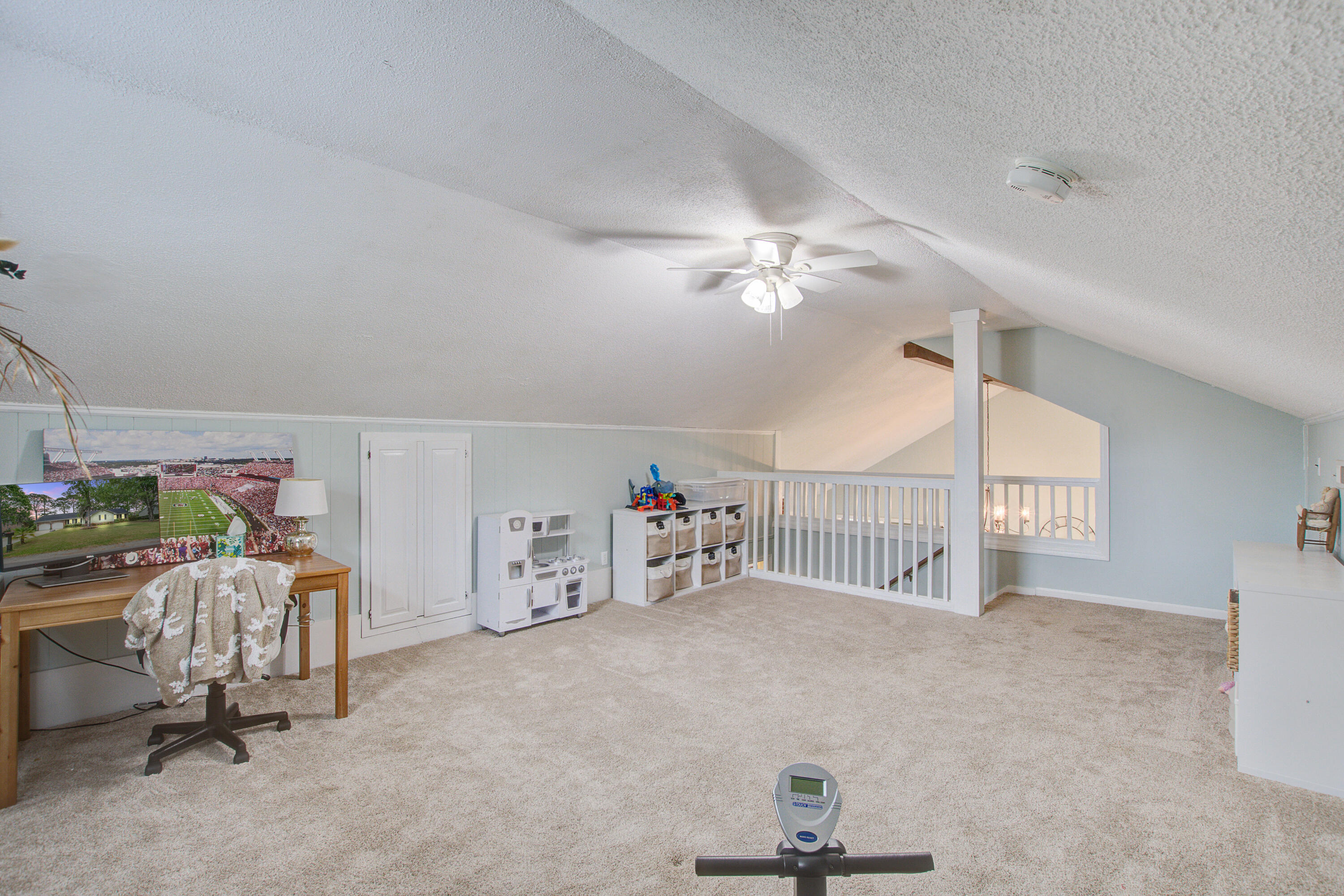 2115 Hunter Creek Drive