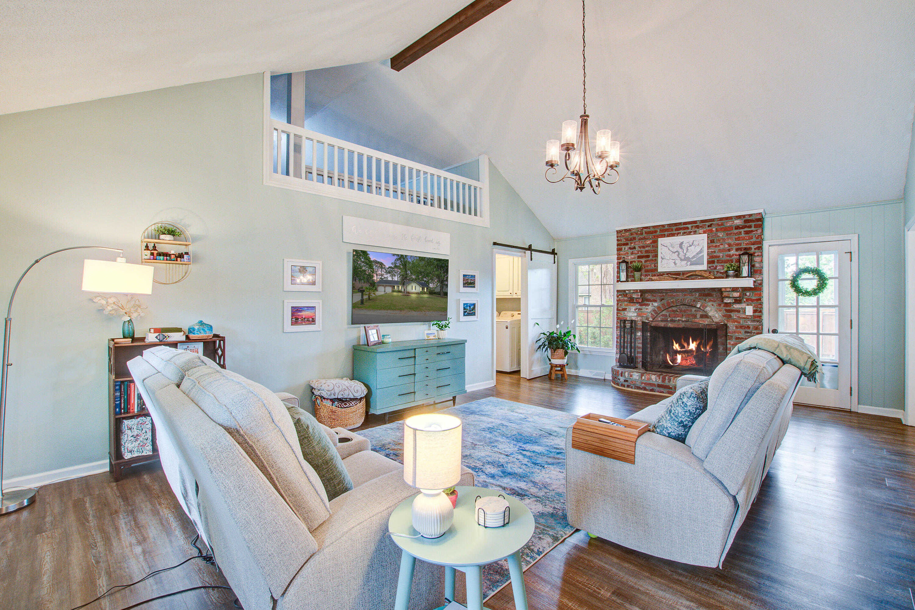 2115 Hunter Creek Drive