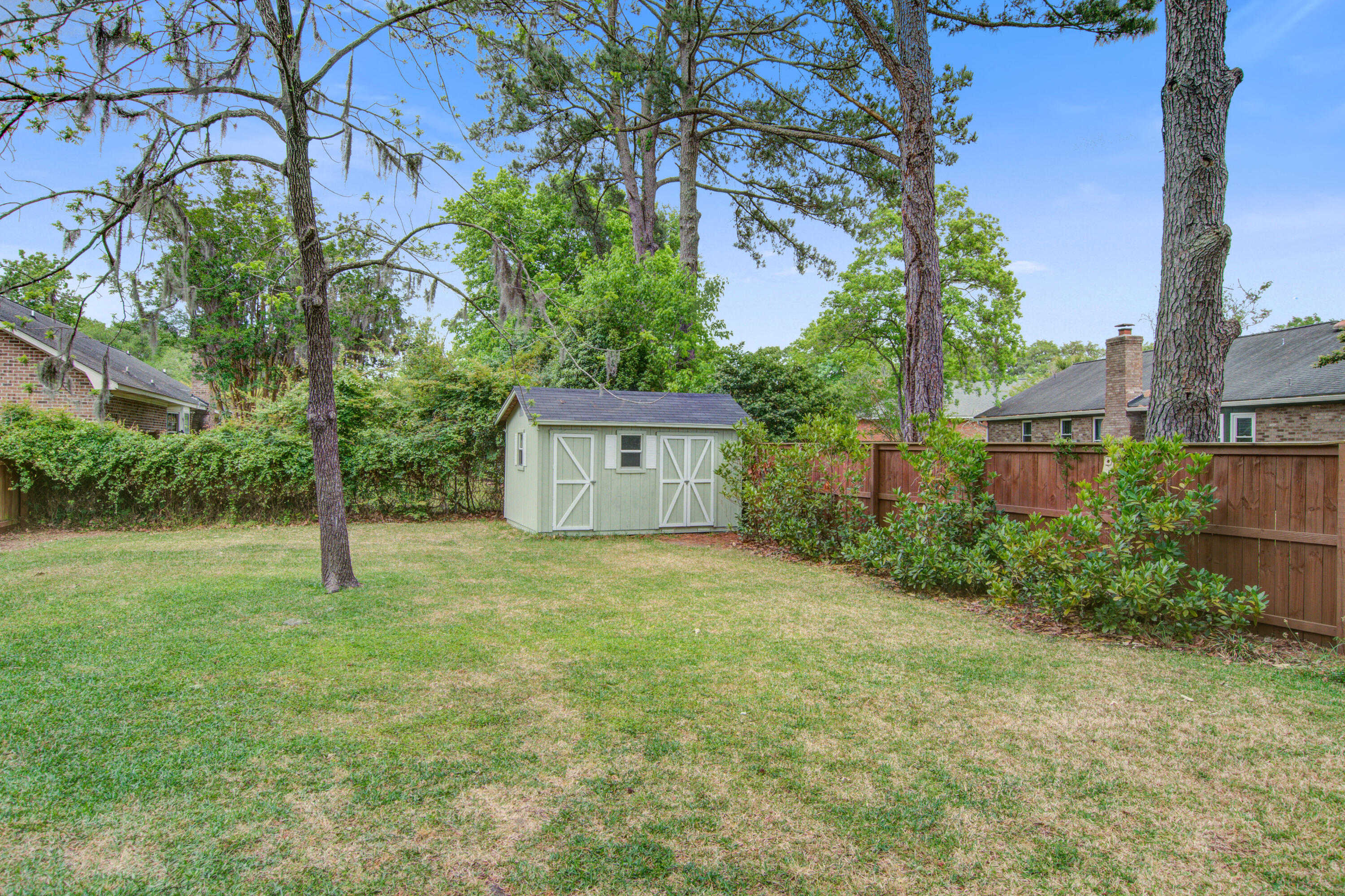 2115 Hunter Creek Drive