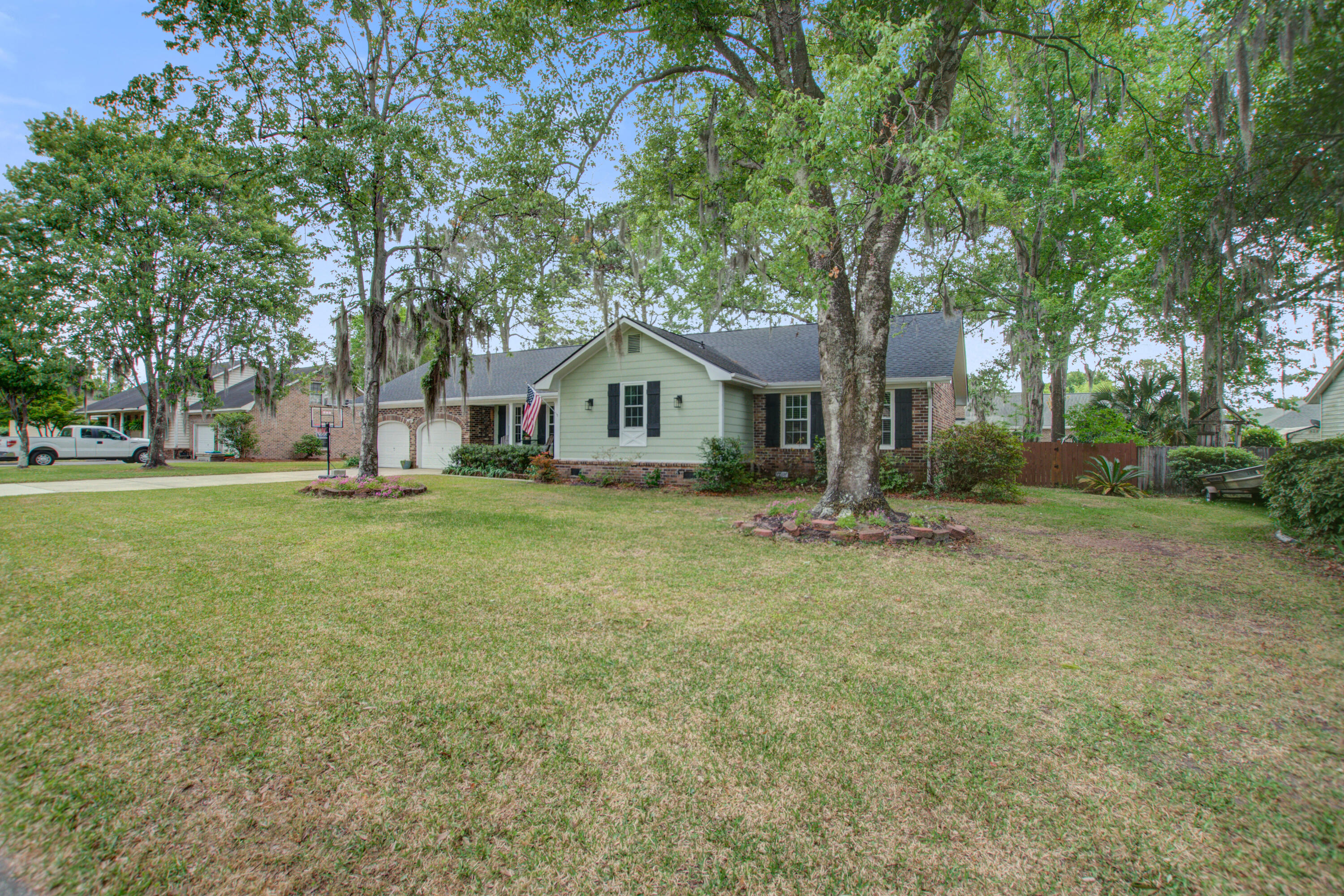 2115 Hunter Creek Drive
