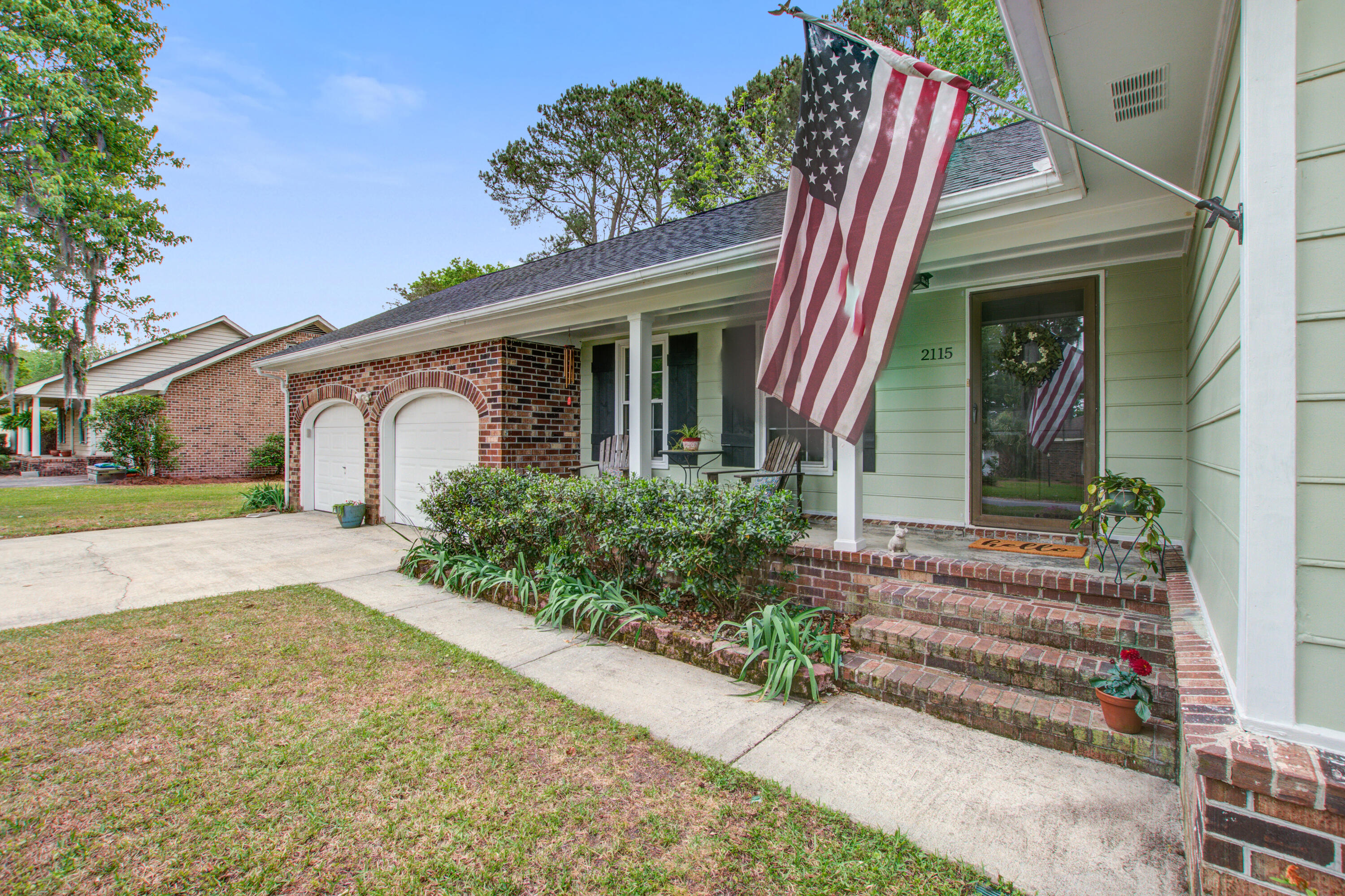 2115 Hunter Creek Drive