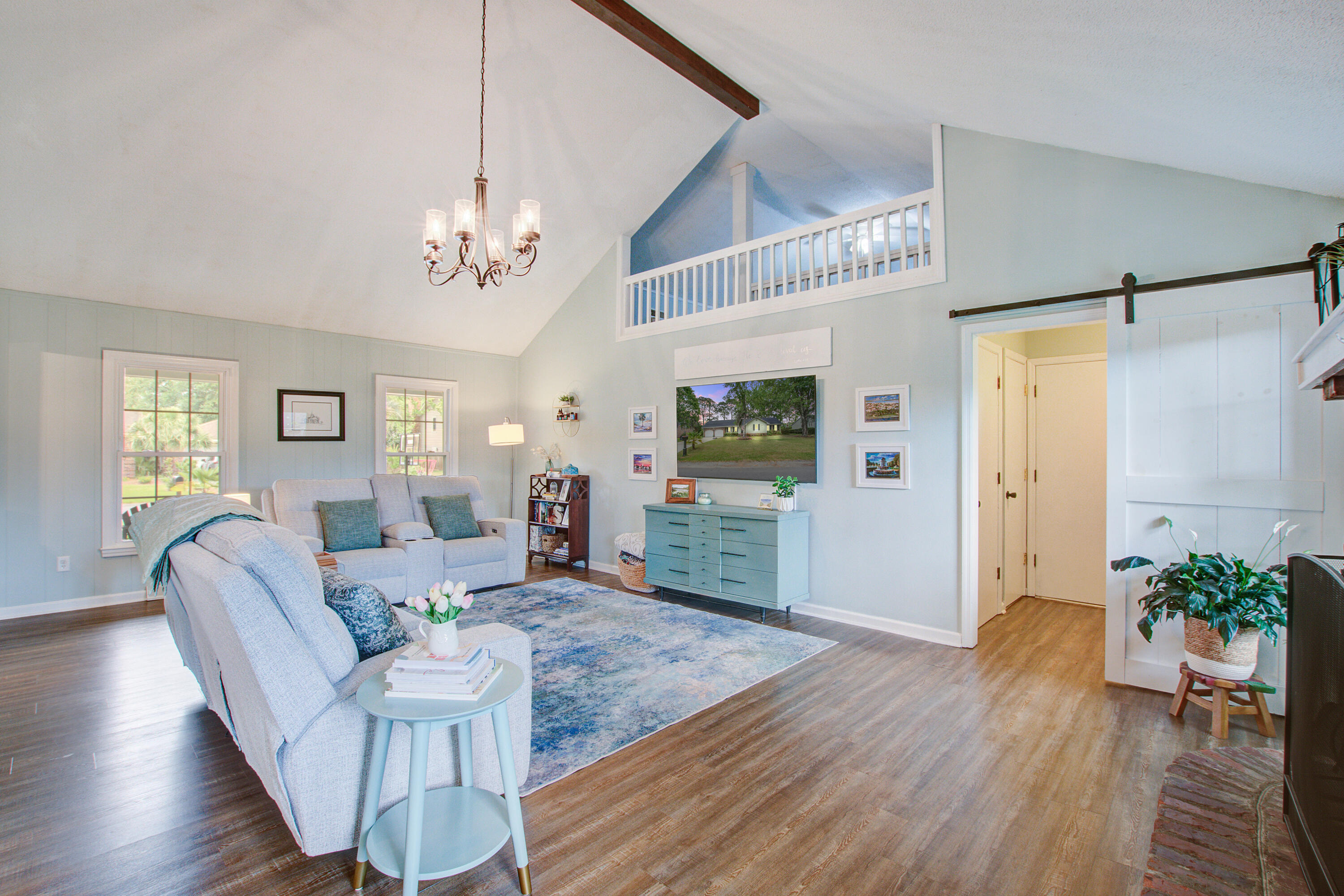 2115 Hunter Creek Drive