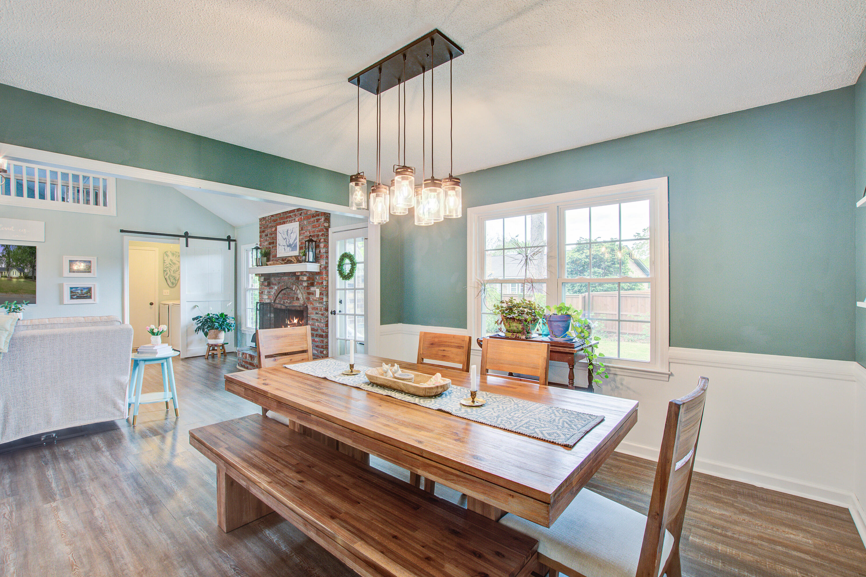 2115 Hunter Creek Drive