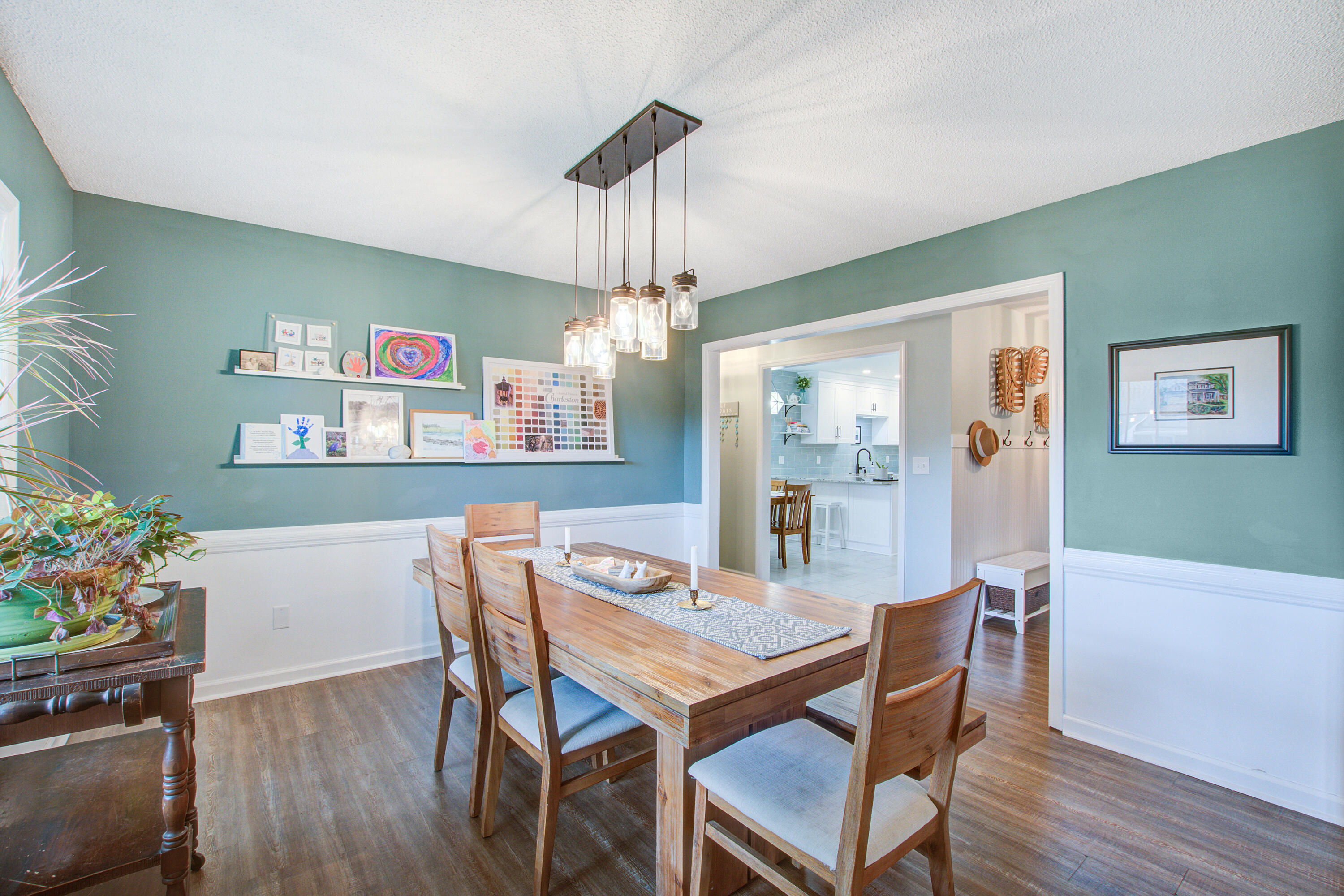 2115 Hunter Creek Drive