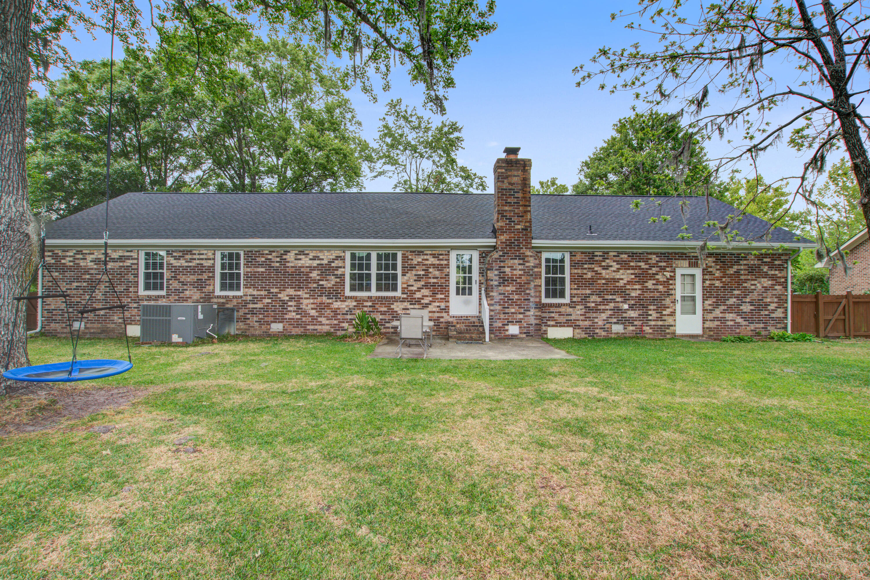 2115 Hunter Creek Drive