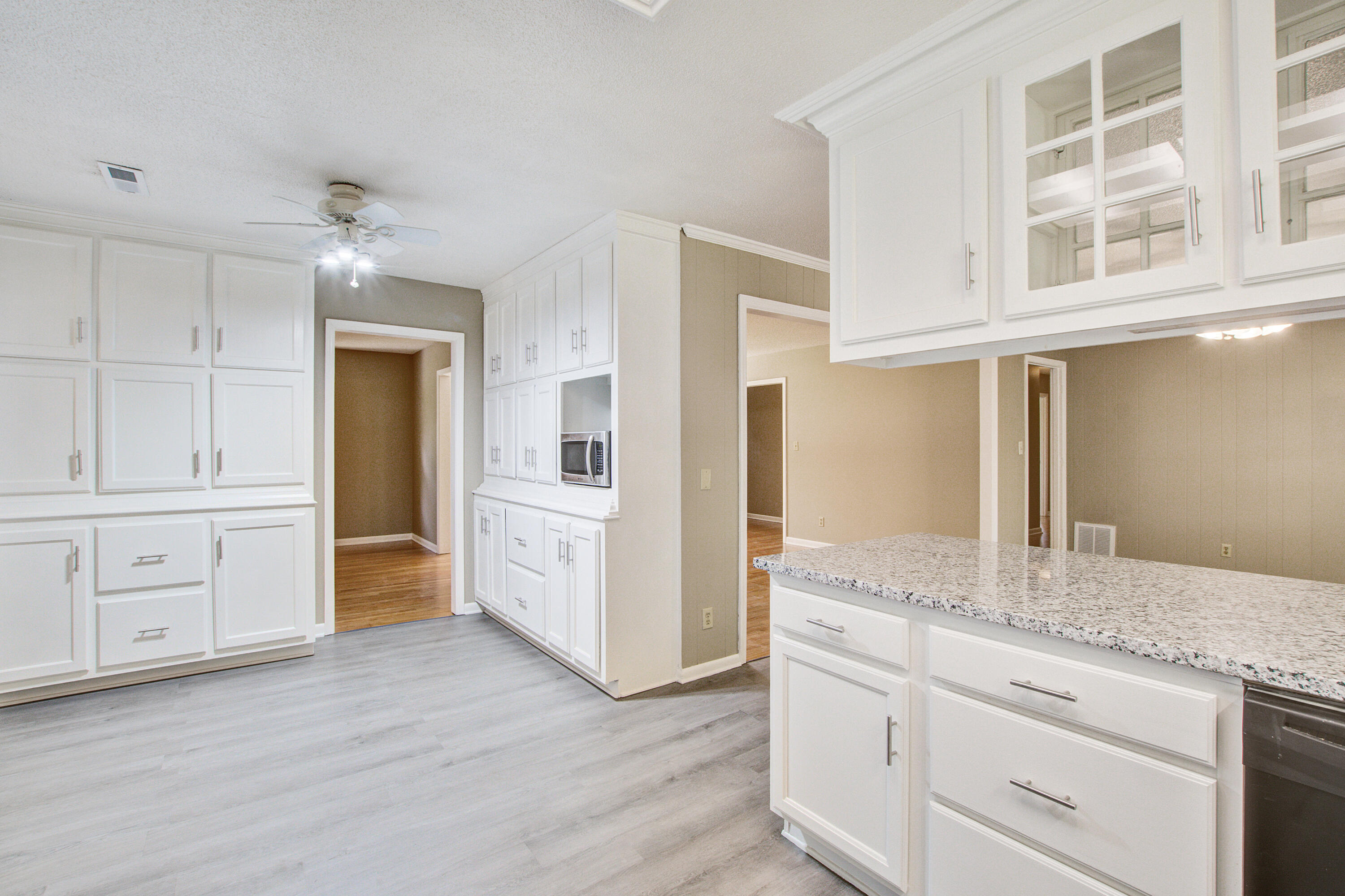 2734 Shadow Lane