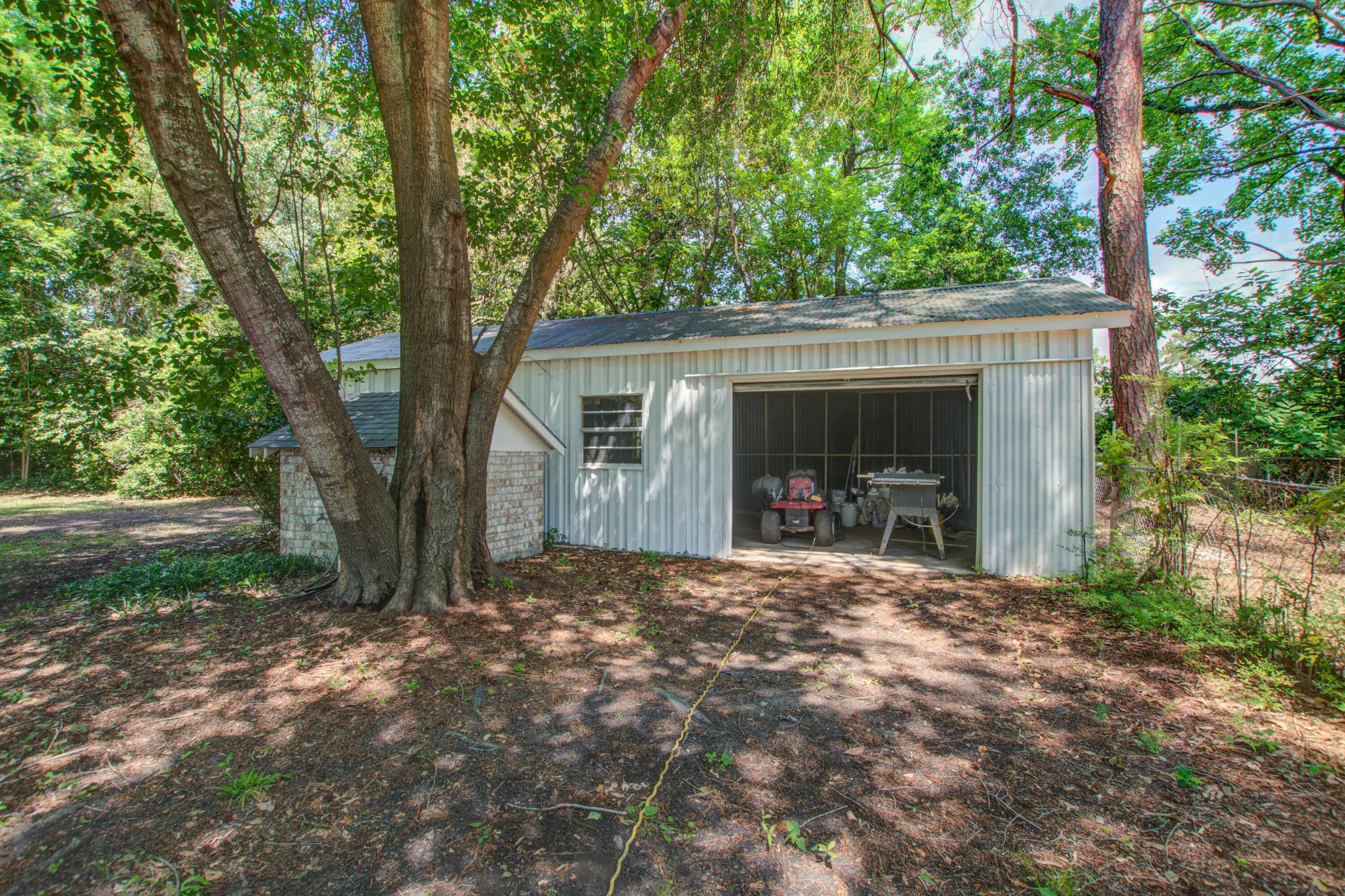 2734 Shadow Lane