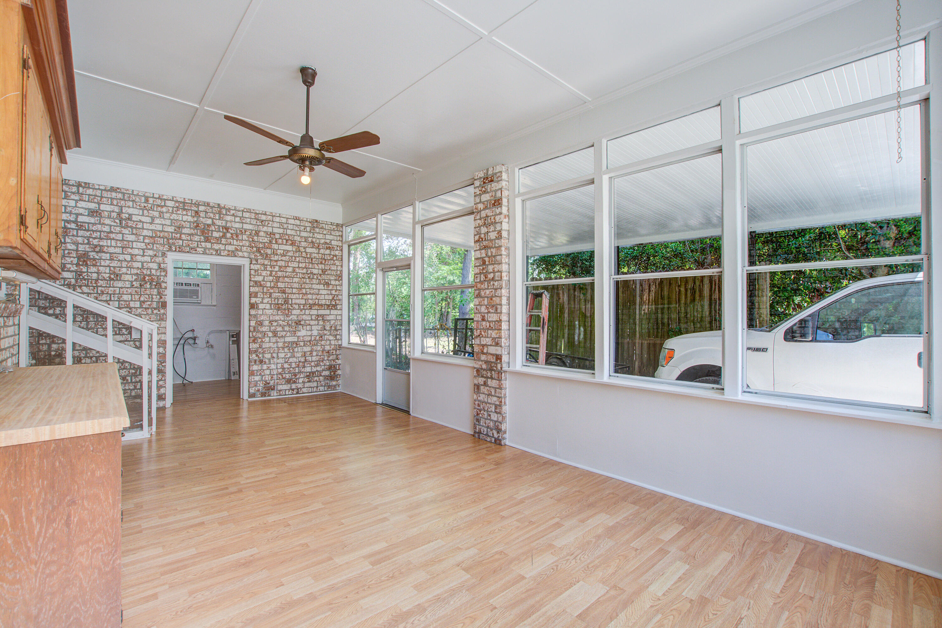 2734 Shadow Lane