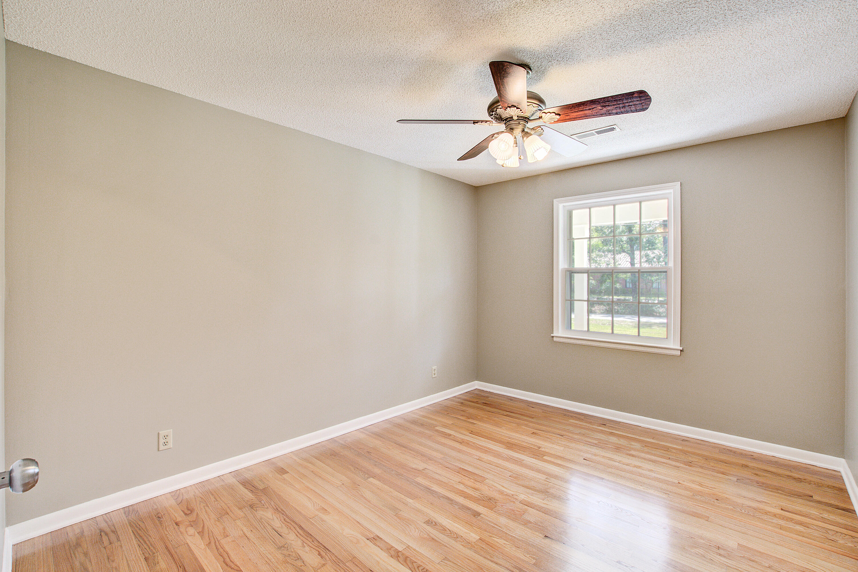 2734 Shadow Lane