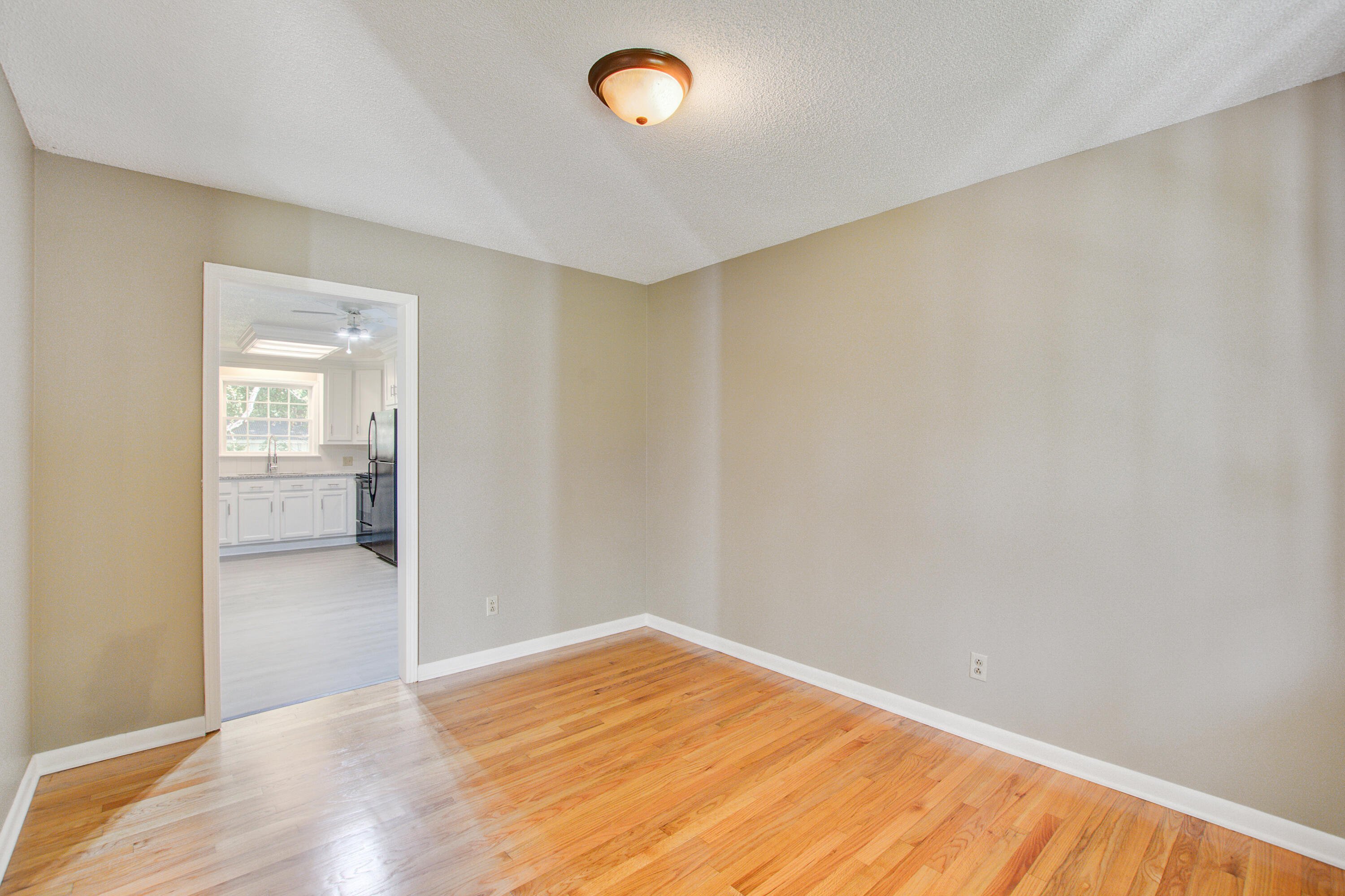 2734 Shadow Lane