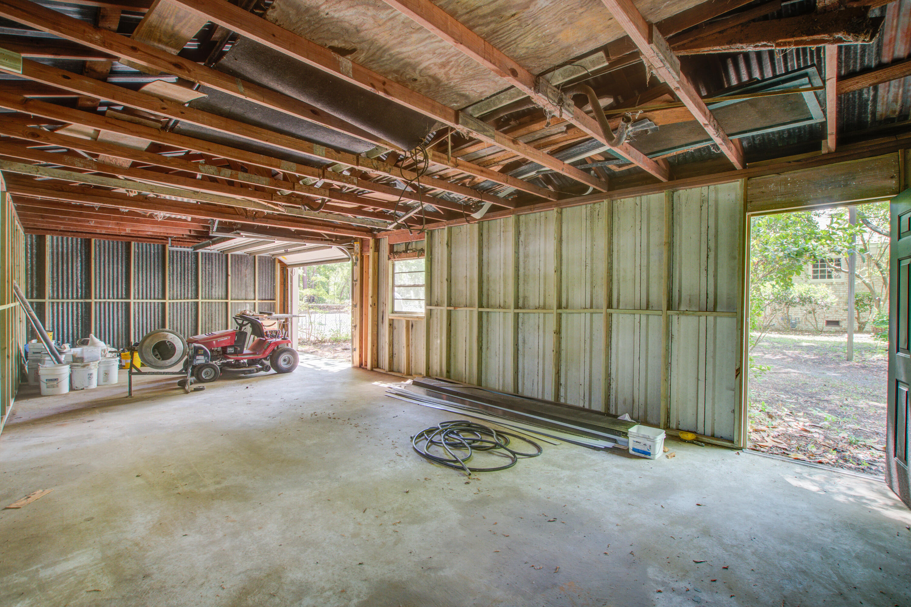 2734 Shadow Lane