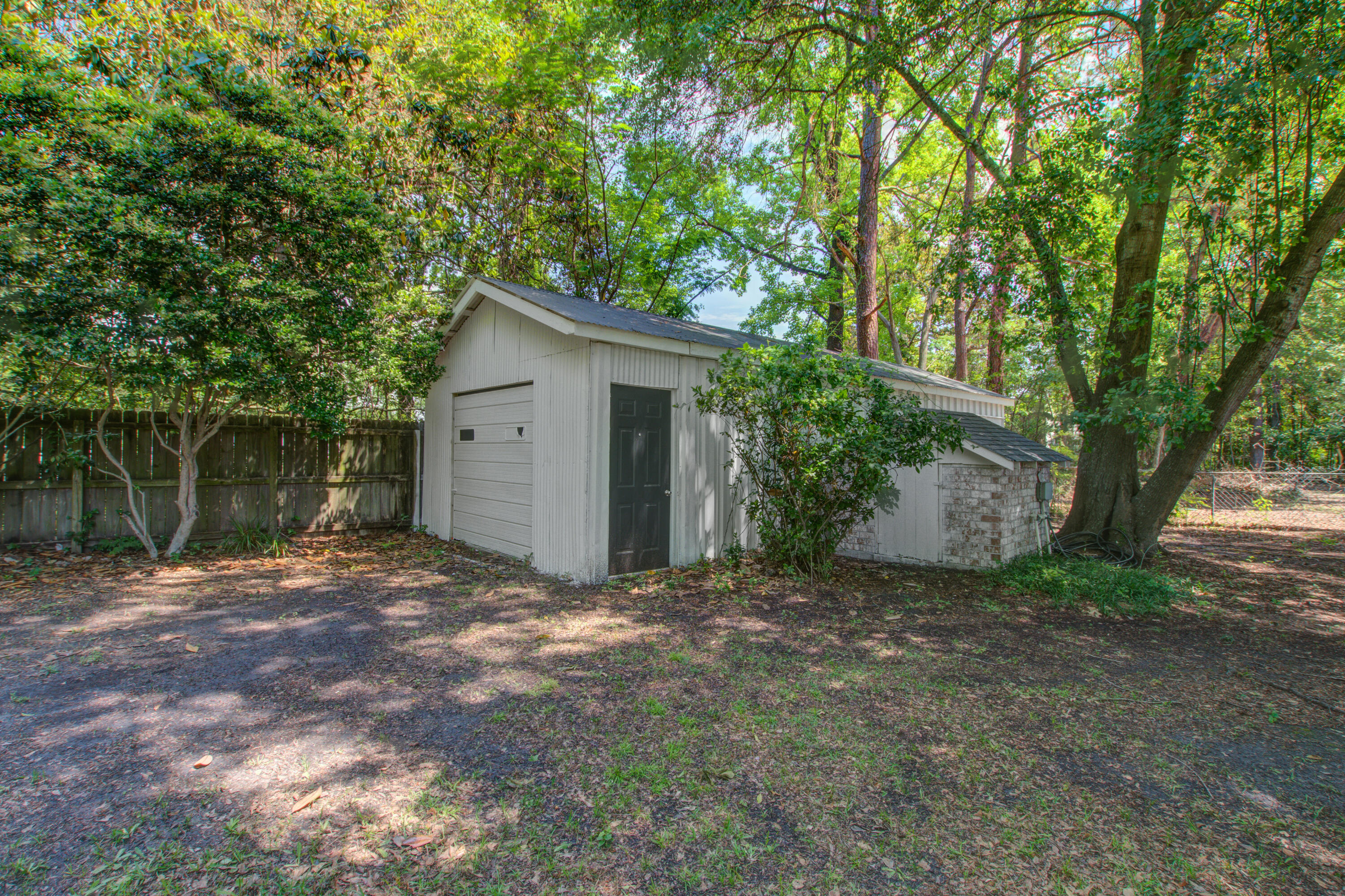 2734 Shadow Lane