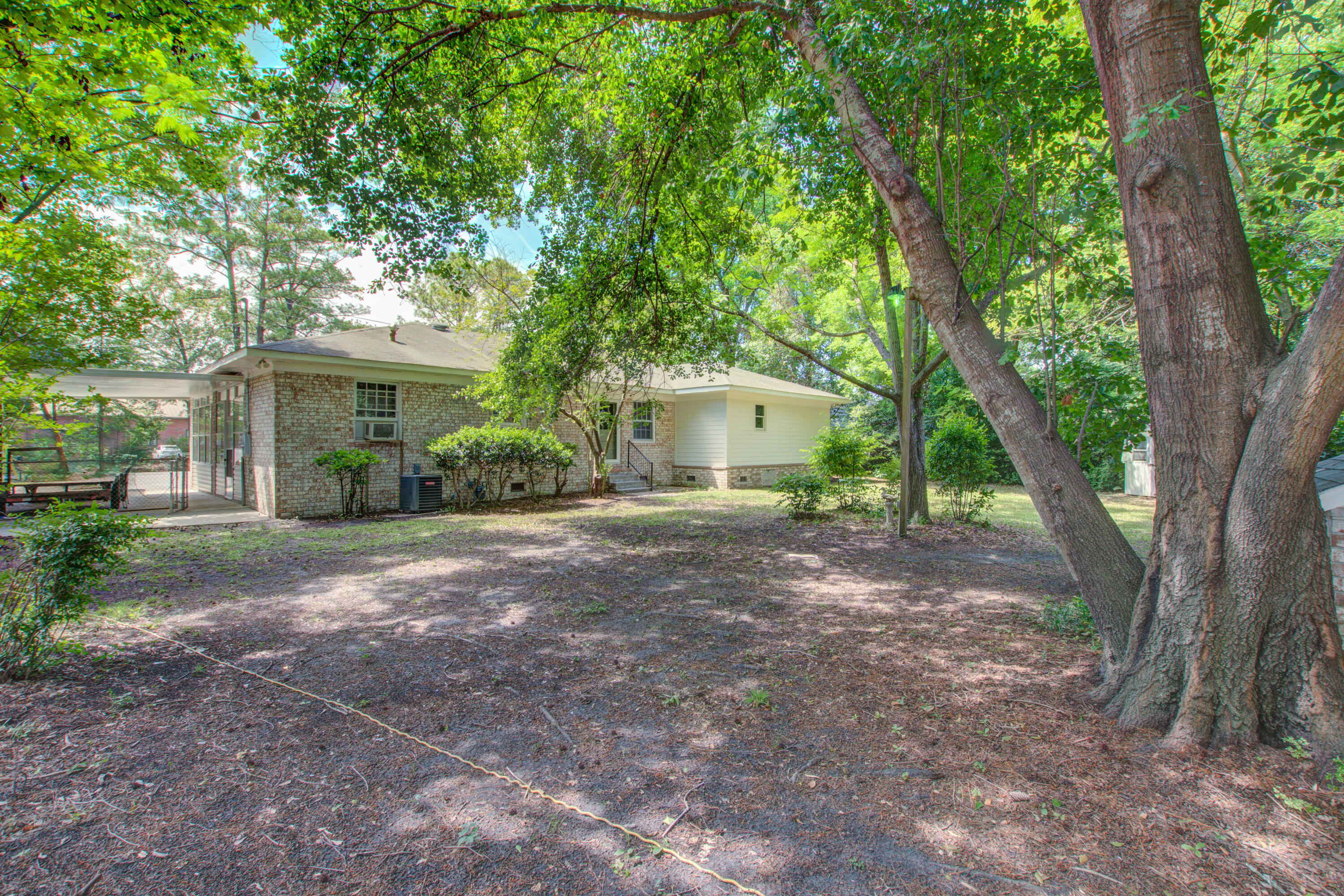 2734 Shadow Lane