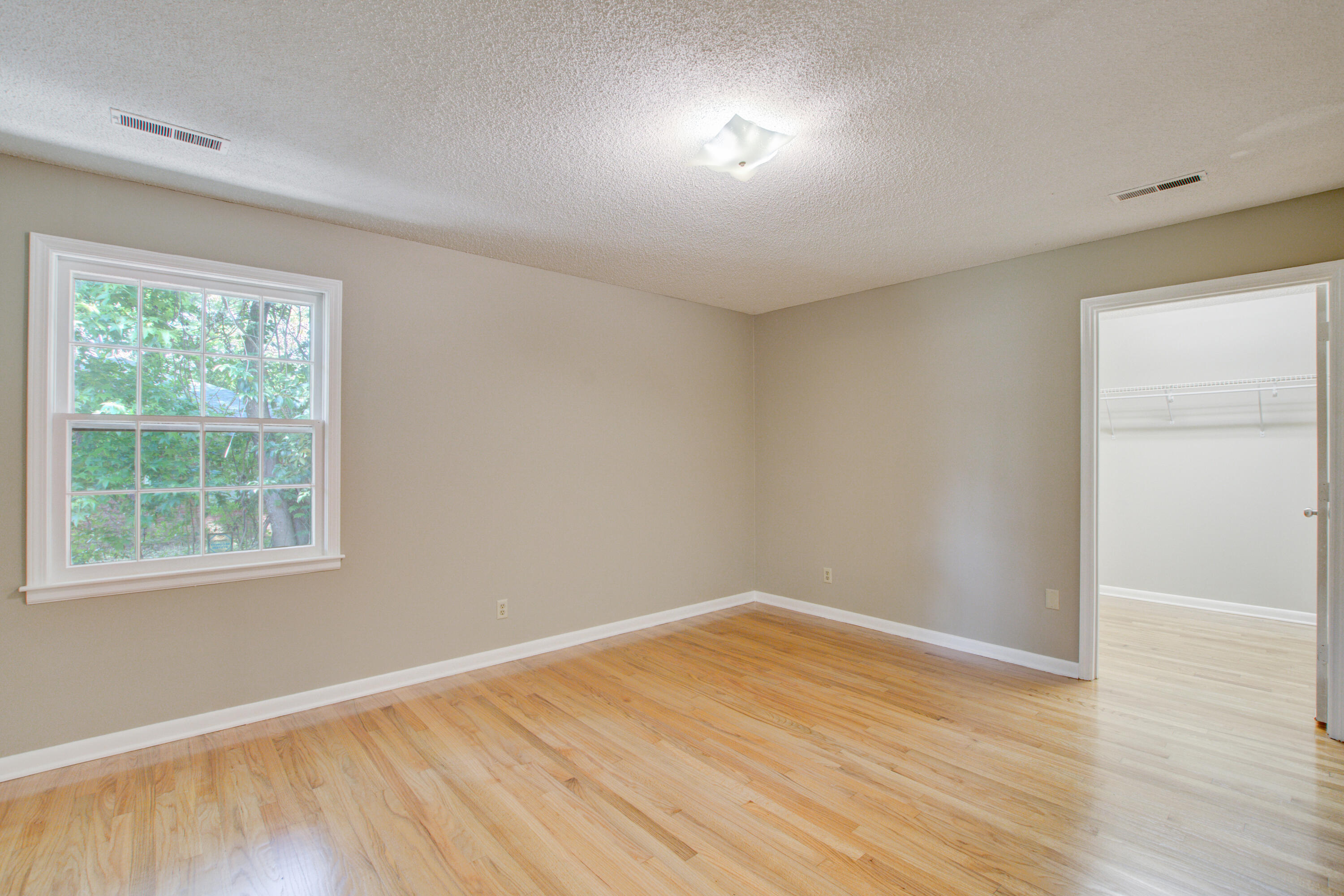 2734 Shadow Lane