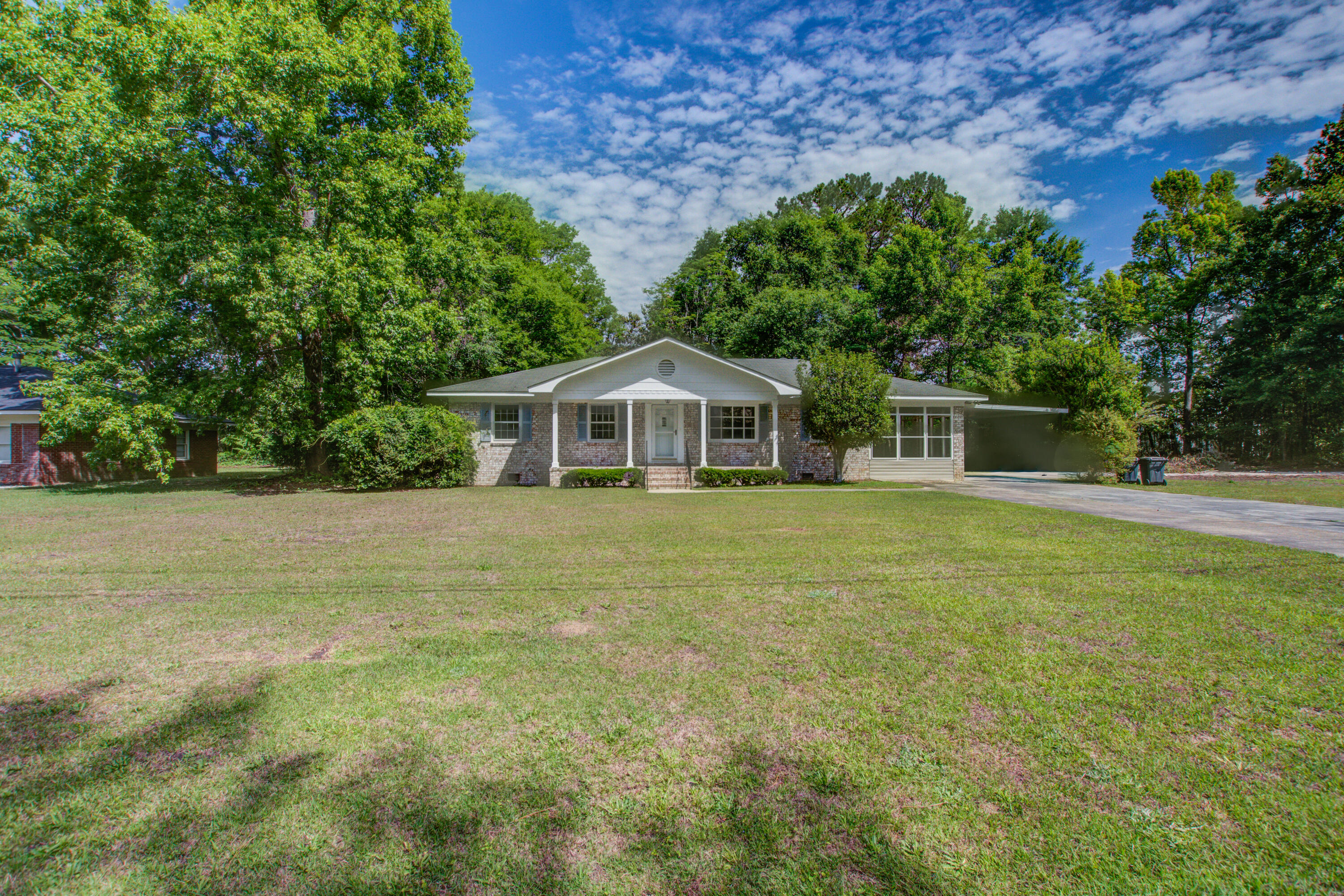 2734 Shadow Lane