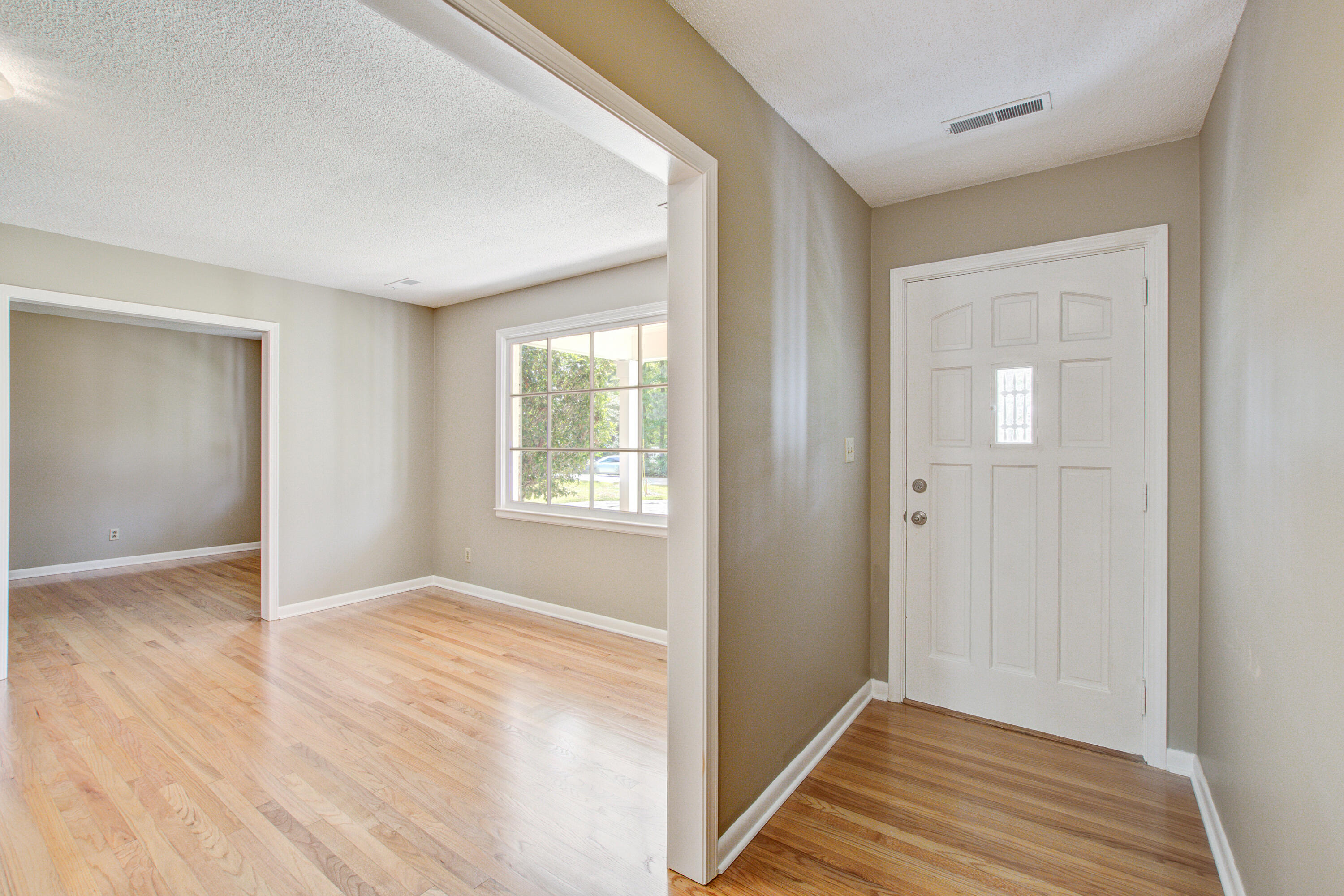 2734 Shadow Lane
