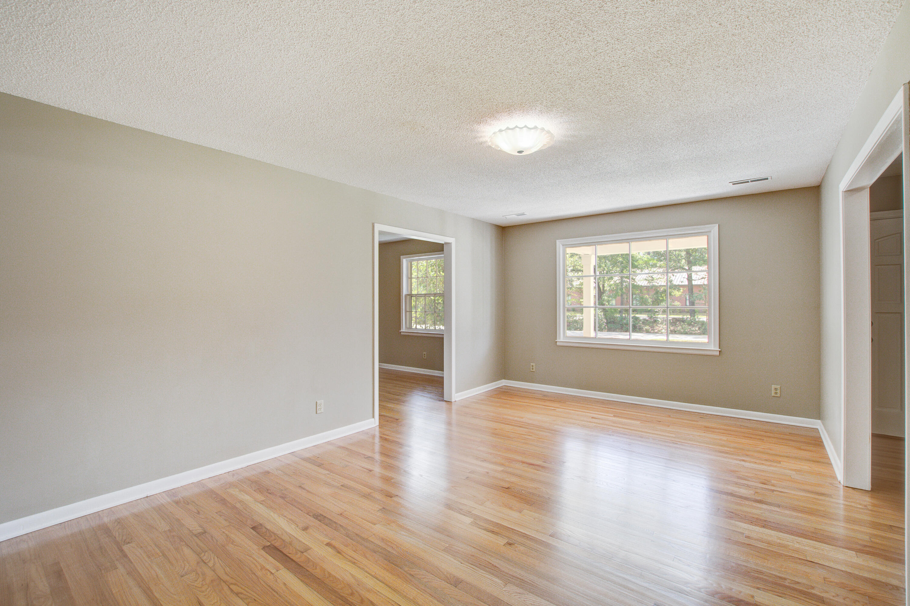 2734 Shadow Lane