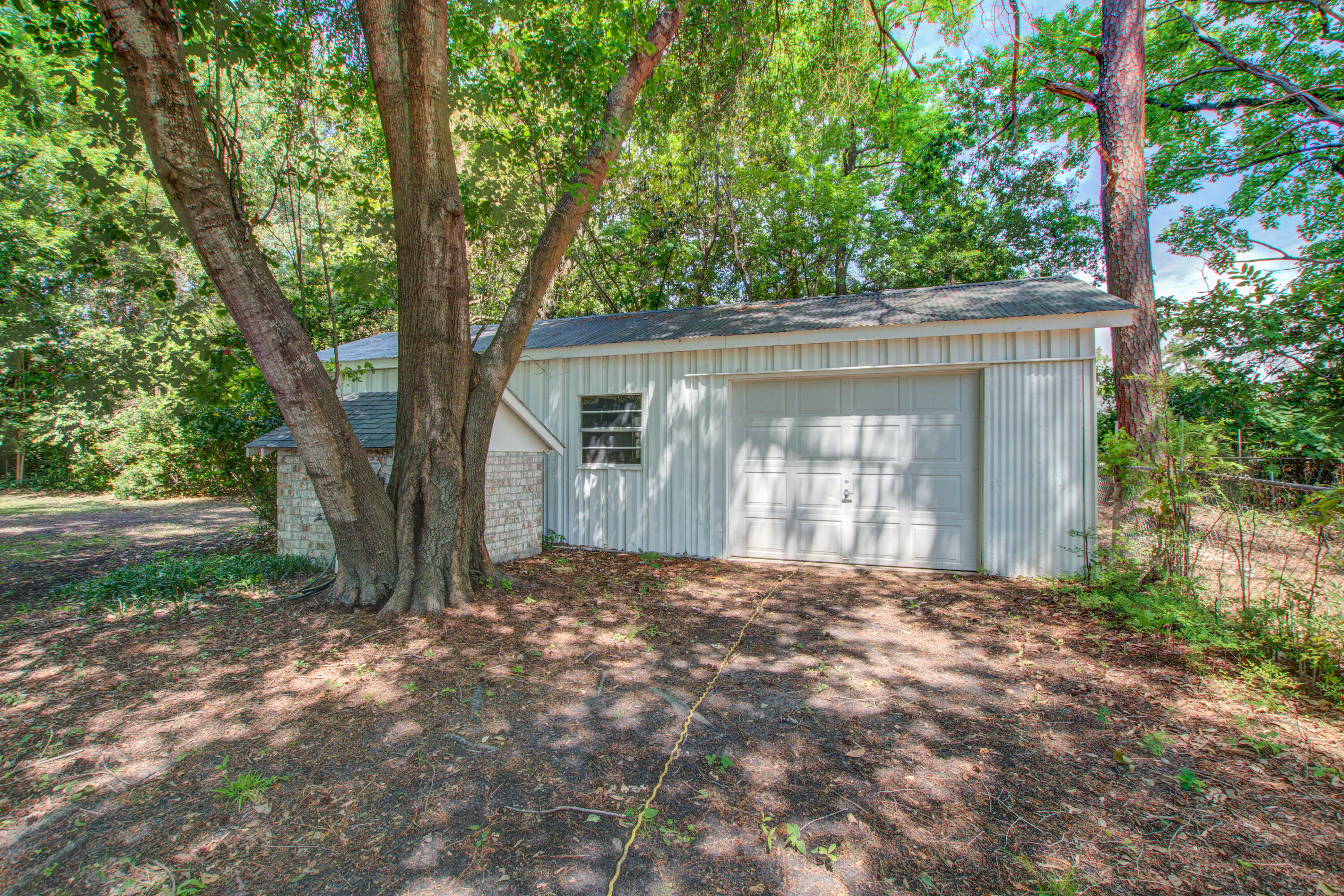 2734 Shadow Lane