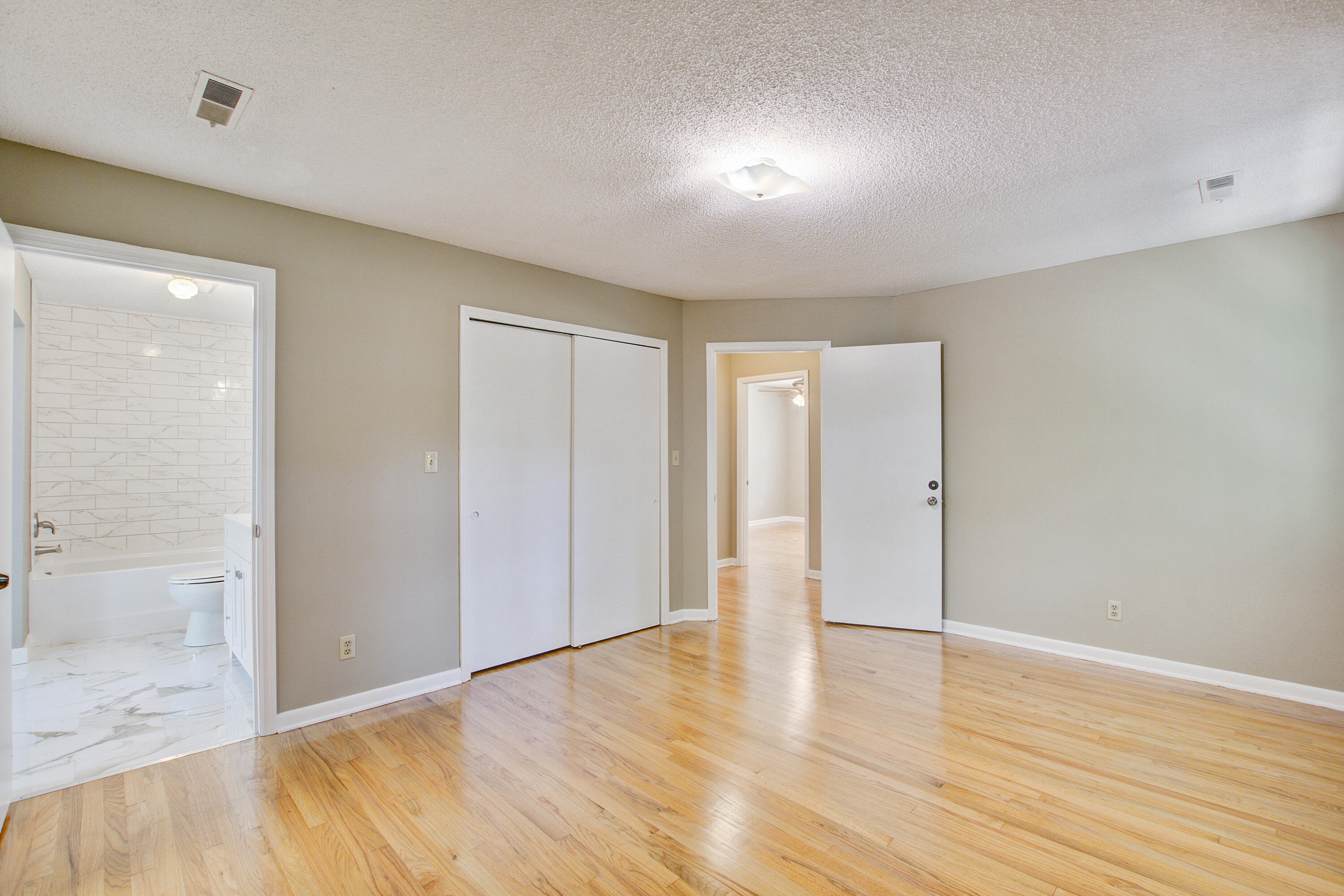 2734 Shadow Lane