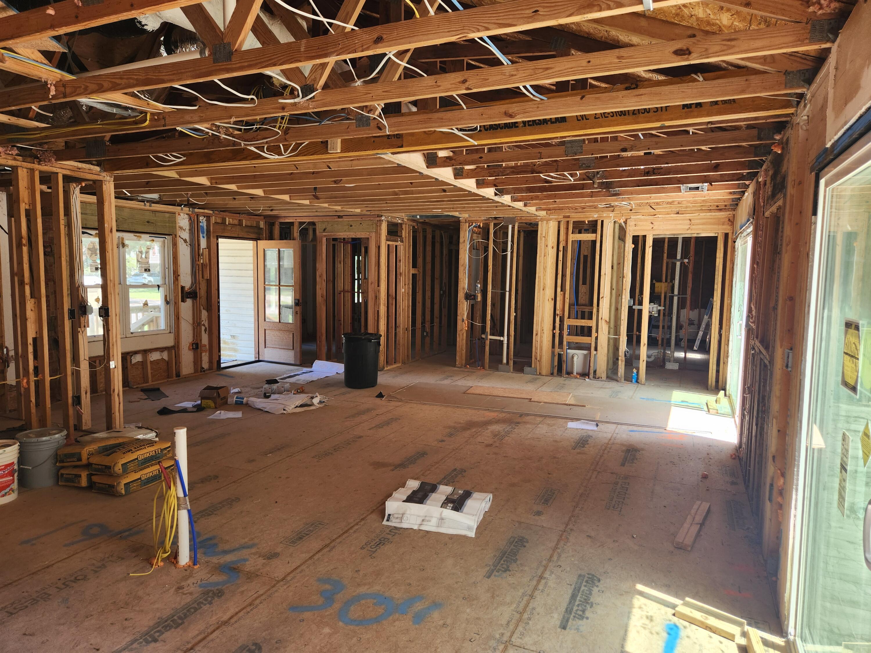 1553 Kentwood Circle